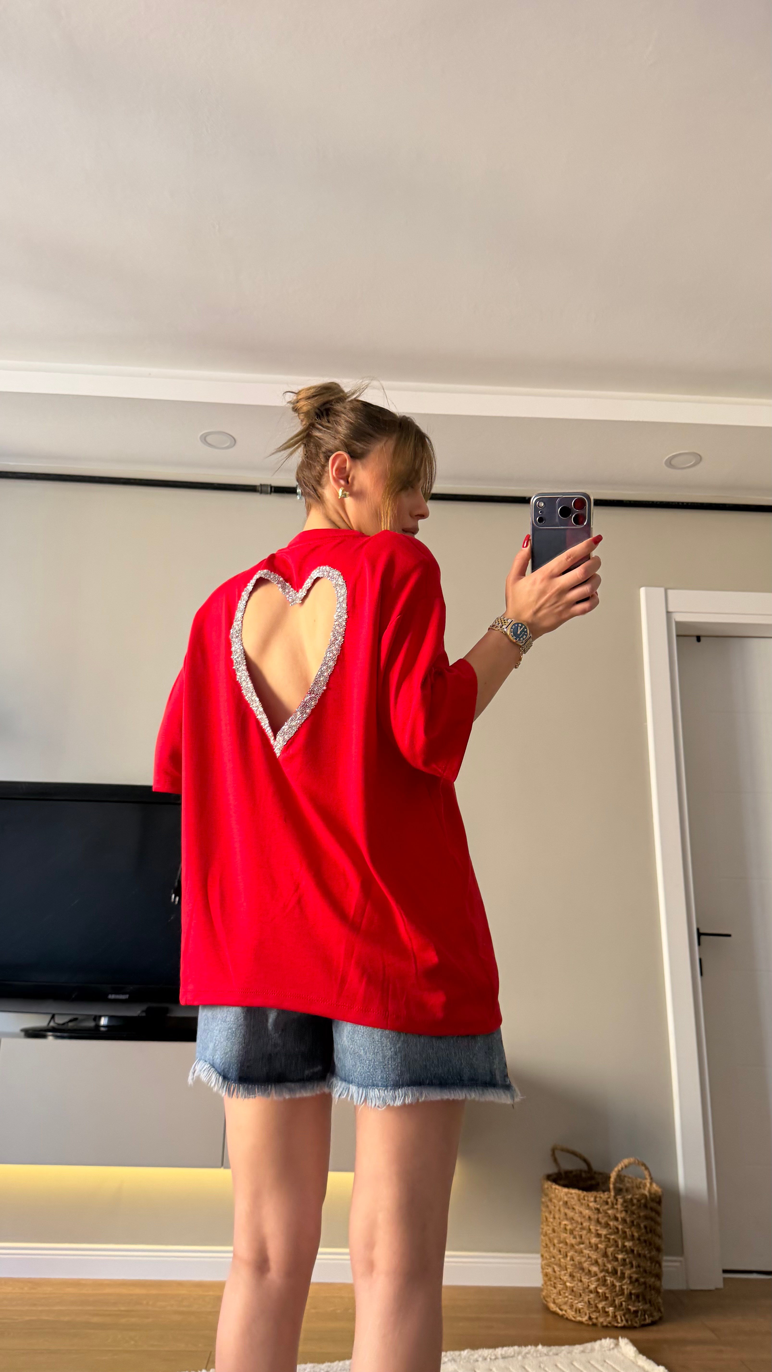Sırt  Taş Kalp Nakışlı Vatkalı Tshirt Kırmızı