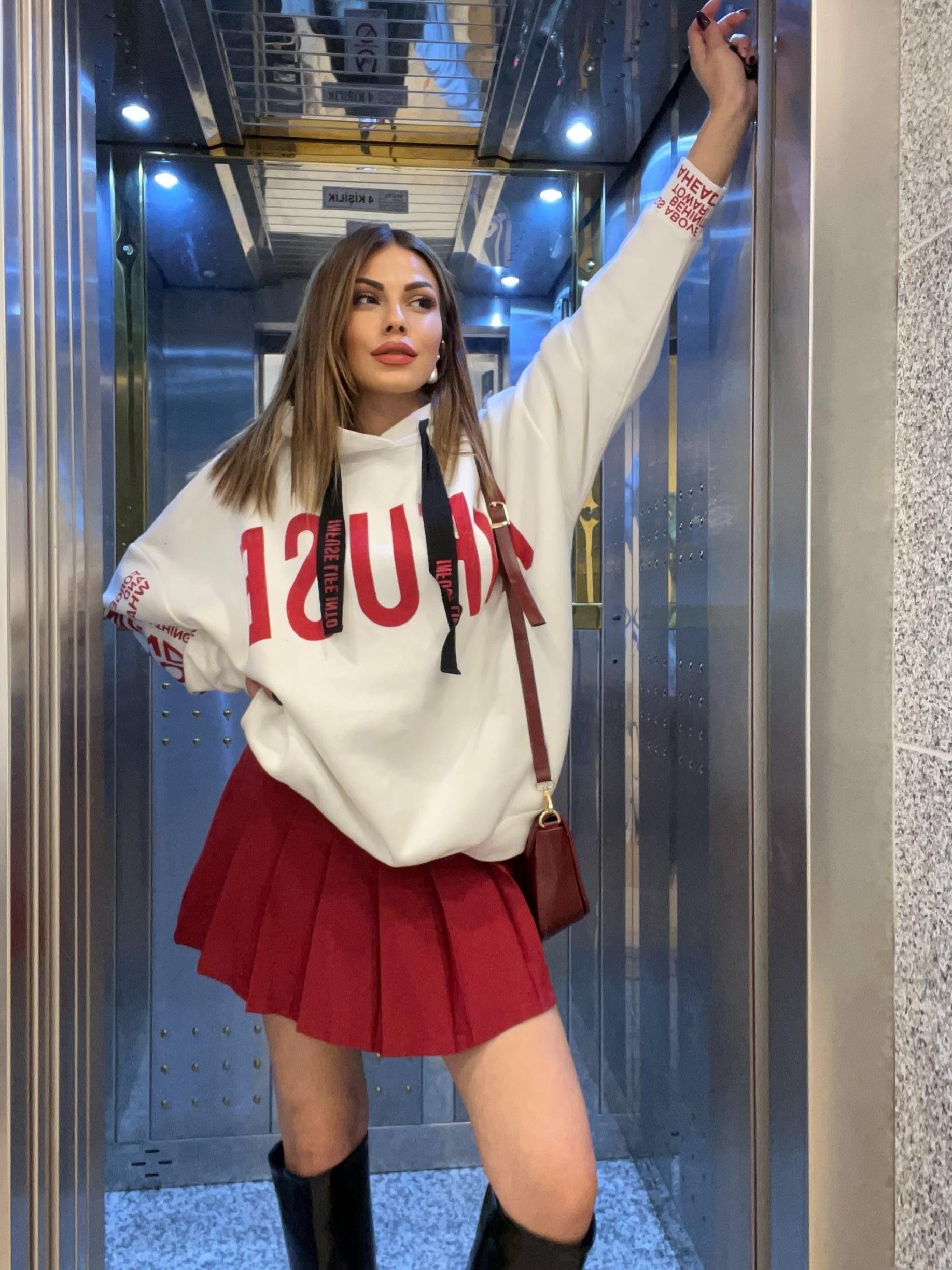 TASARIM BORDO YAZILI ŞARDONLU SWEAT