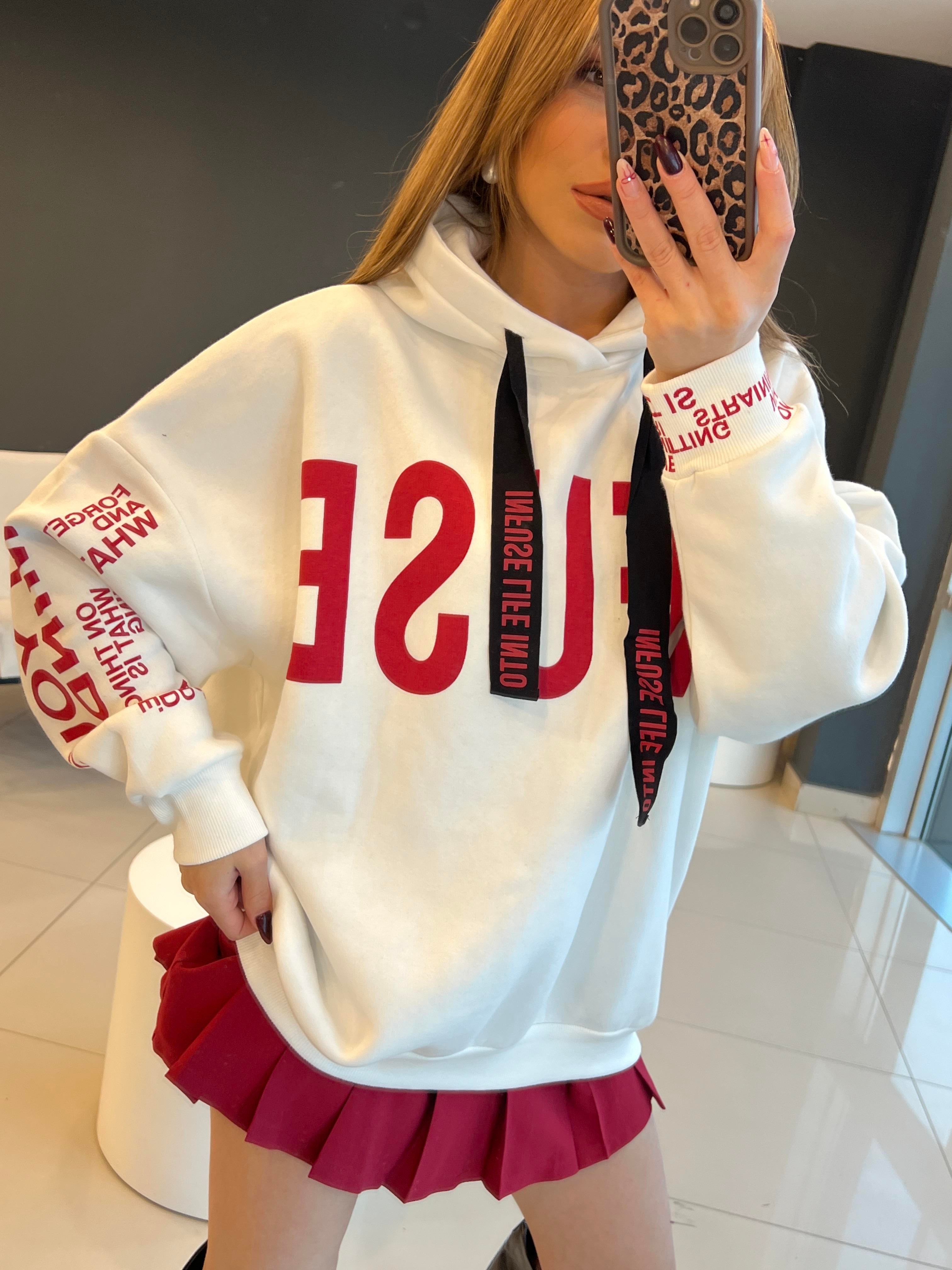 TASARIM BORDO YAZILI ŞARDONLU SWEAT