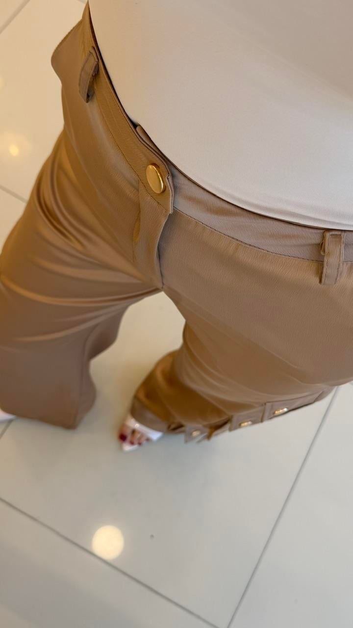 TASARIM BÜYÜK KARGO CEPLİ SATEN PANTOLON CAMEL