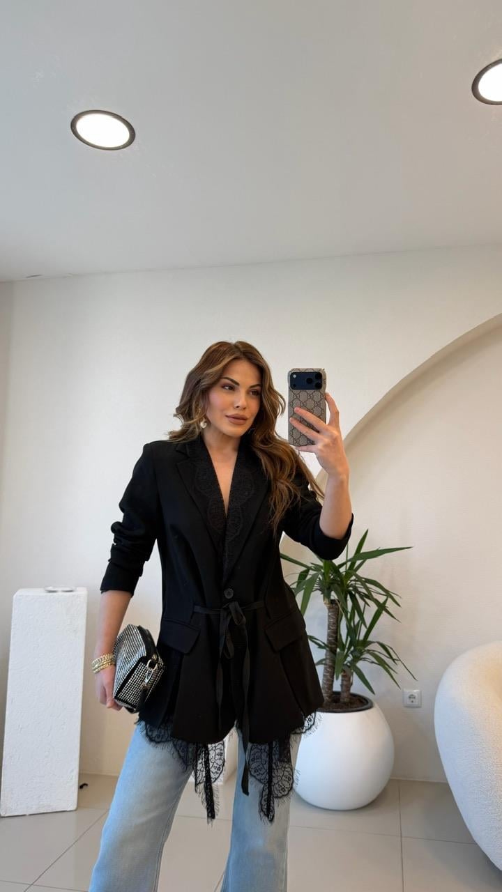 TASARIM DANTELLİ SİYAH CEKET