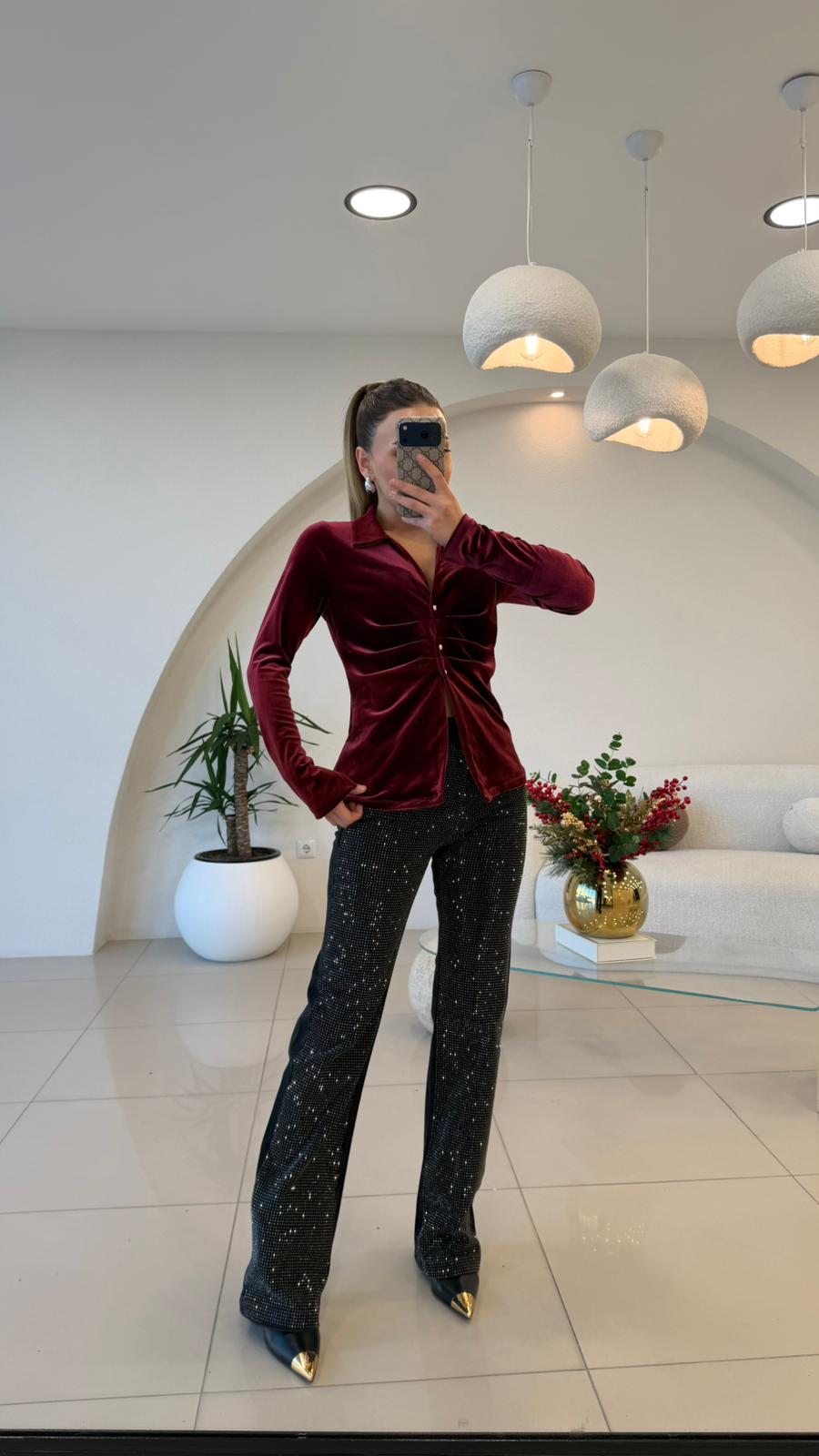 TASARIM GÖĞÜS PİLELİ KADİFE BLUZ BORDO