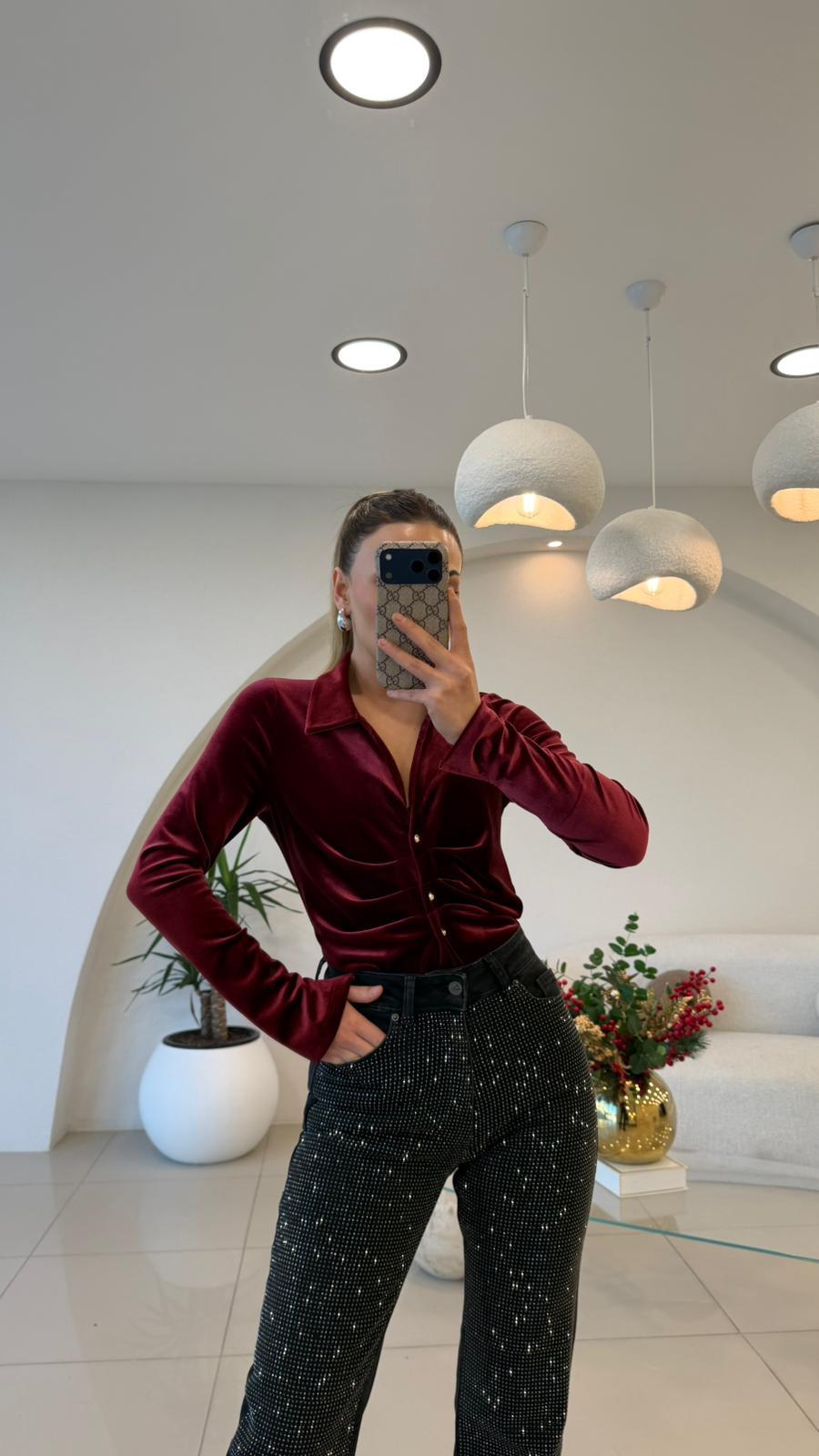 TASARIM GÖĞÜS PİLELİ KADİFE BLUZ BORDO