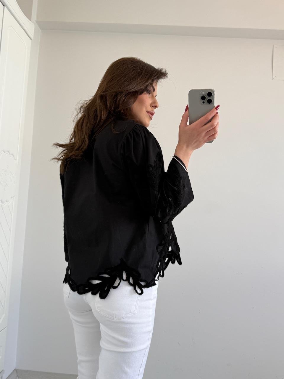 TASARIM İŞLEMELİ GÖMLEK SİYAH