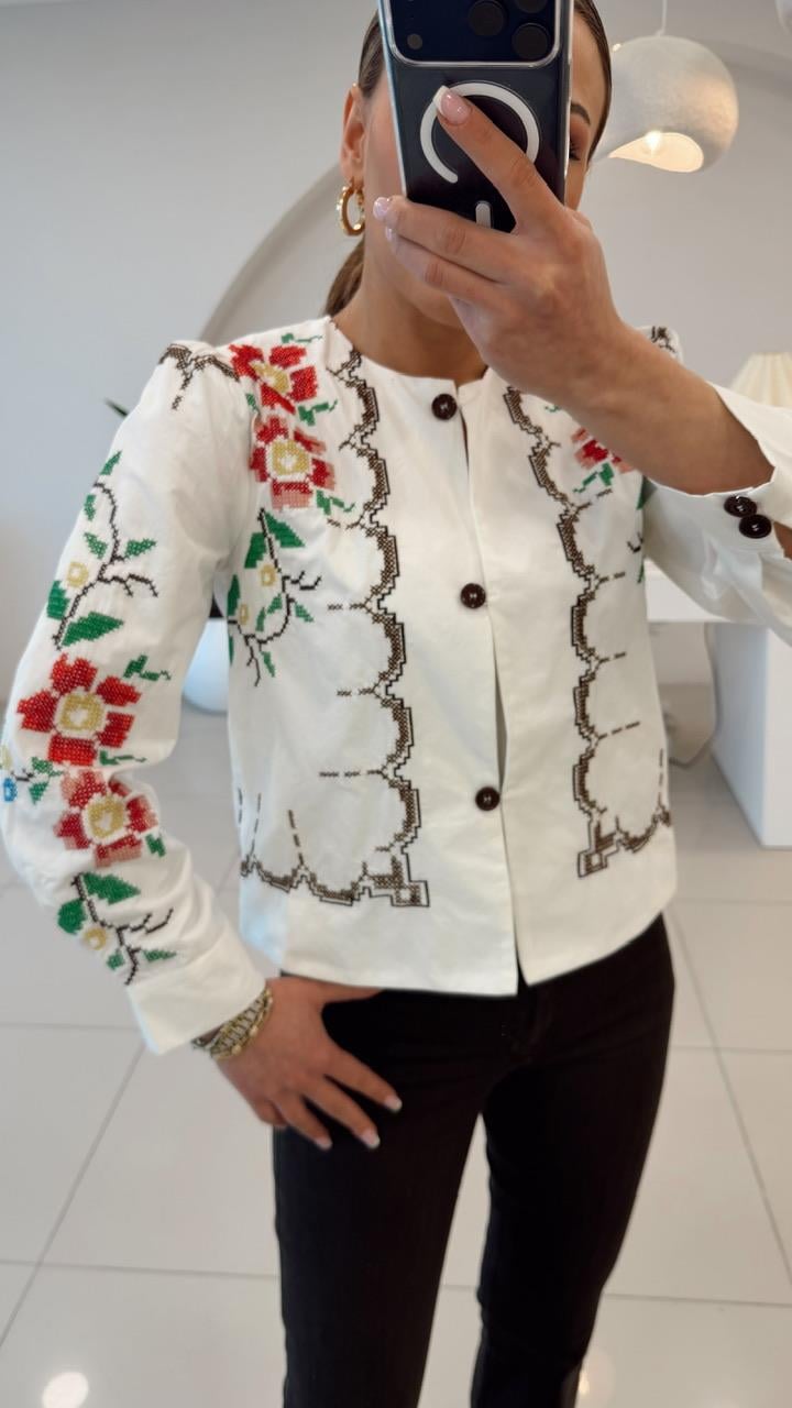 TASARIM KANAVİÇE İŞLEMELİ GÖMLEK CEKET