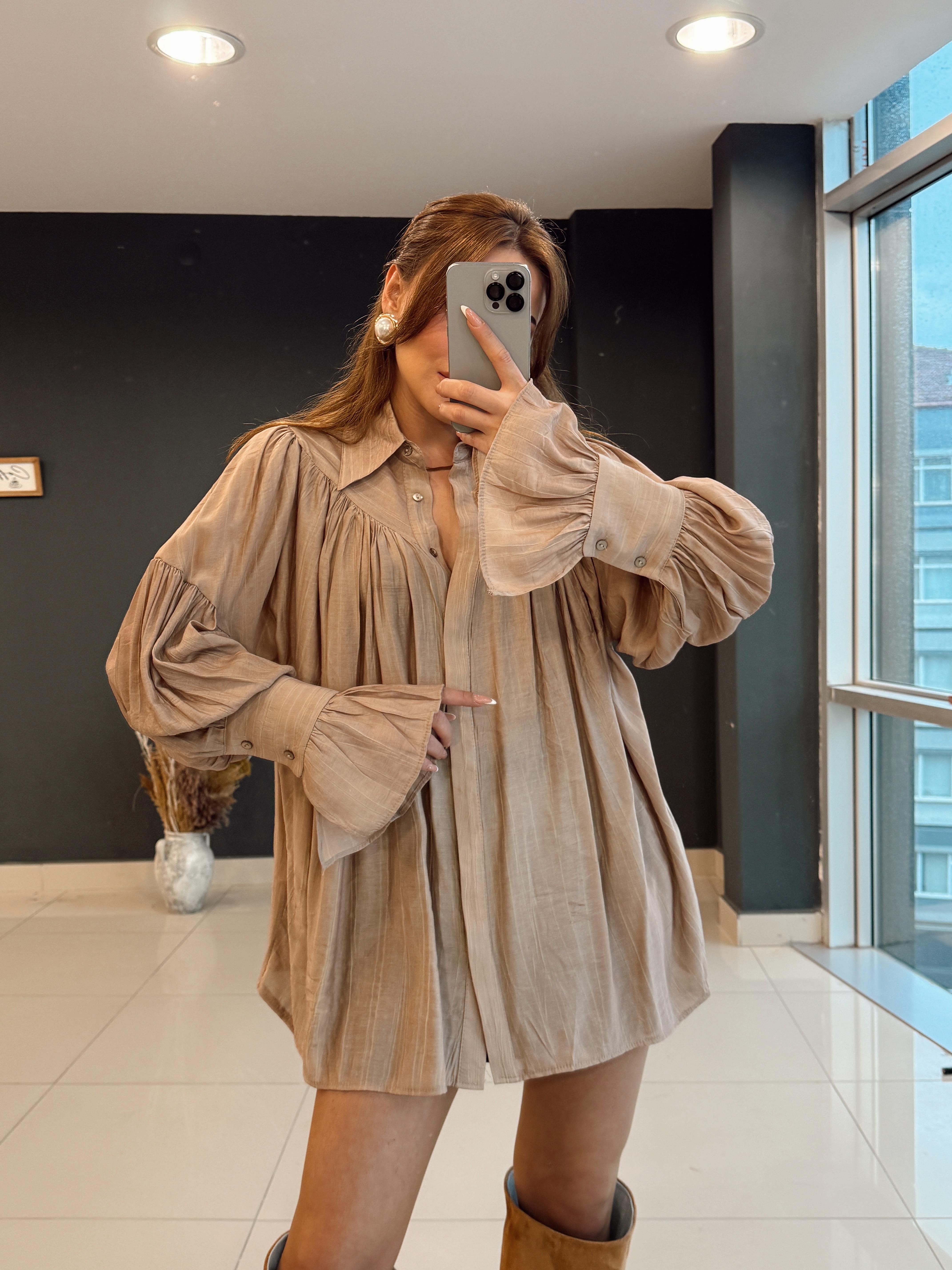 TASARIM VOLANLI GÖMLEK