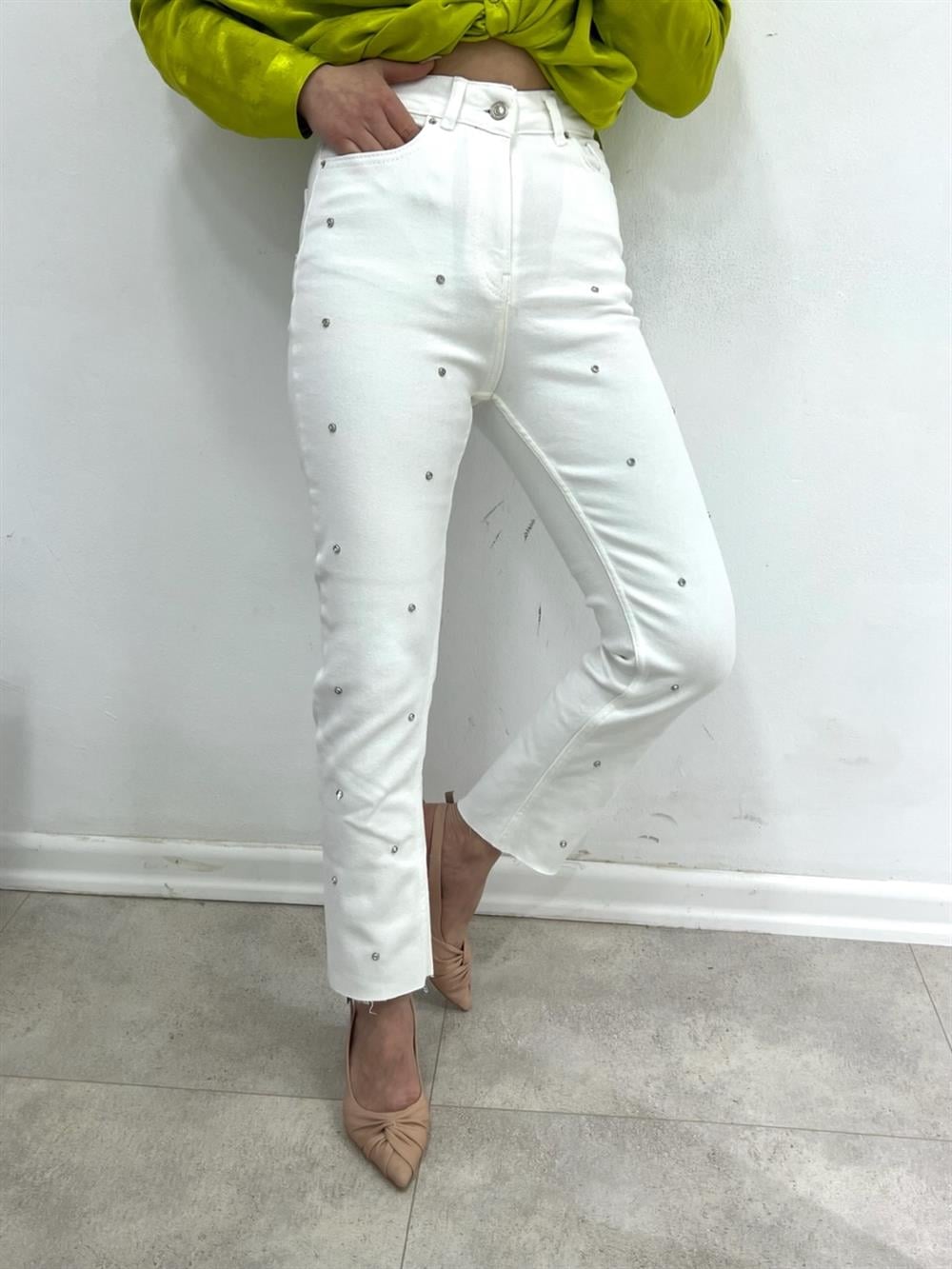 TAŞLI BEYAZ JEAN