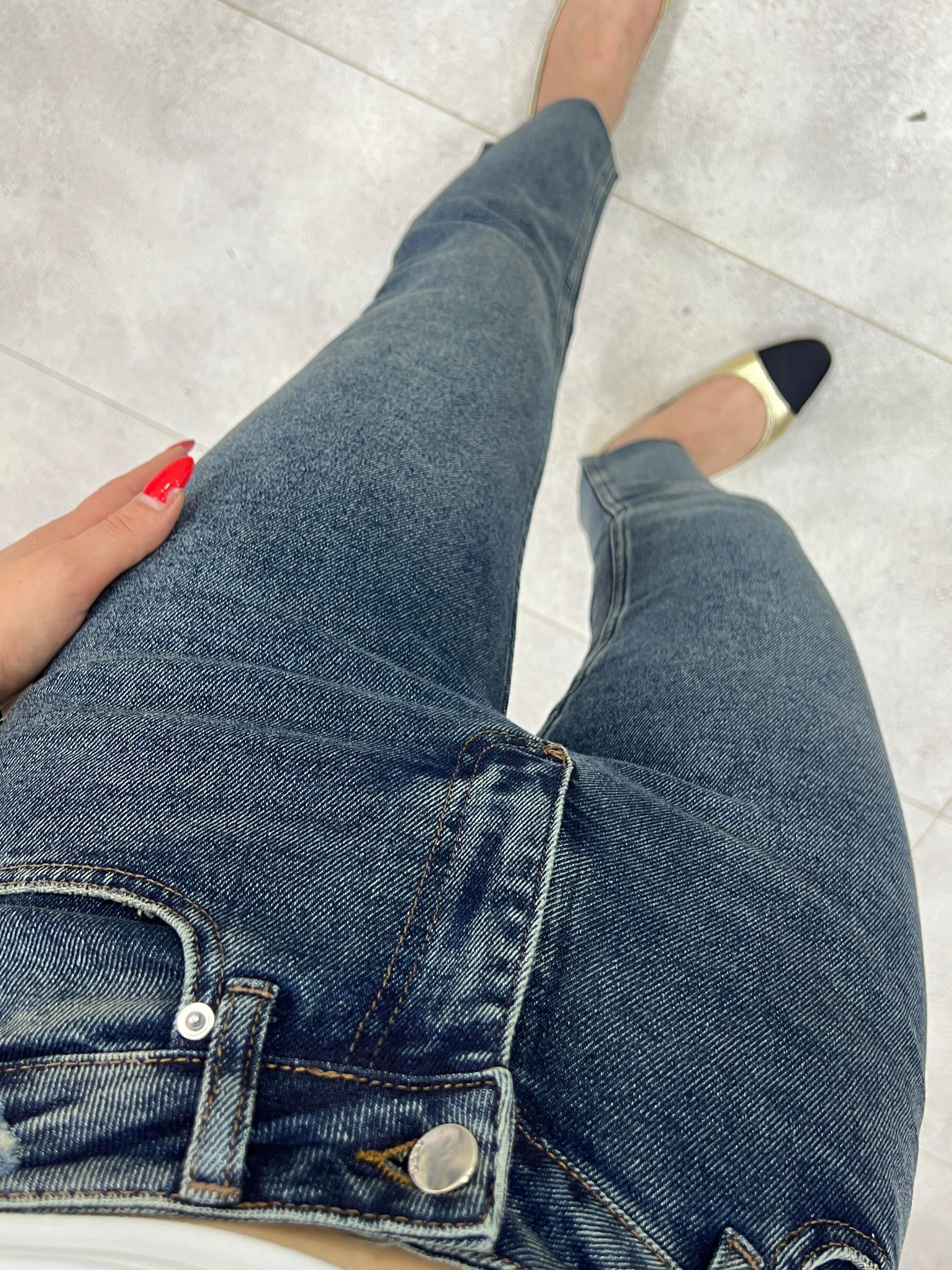 TİNTLİ ESKİTME LİKRALI JEAN 