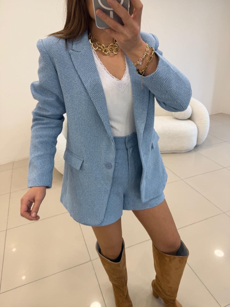 TÜVİT ŞORTLU TAKIM