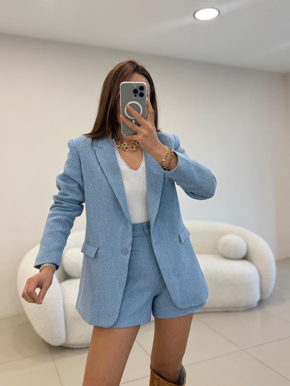 TÜVİT ŞORTLU TAKIM