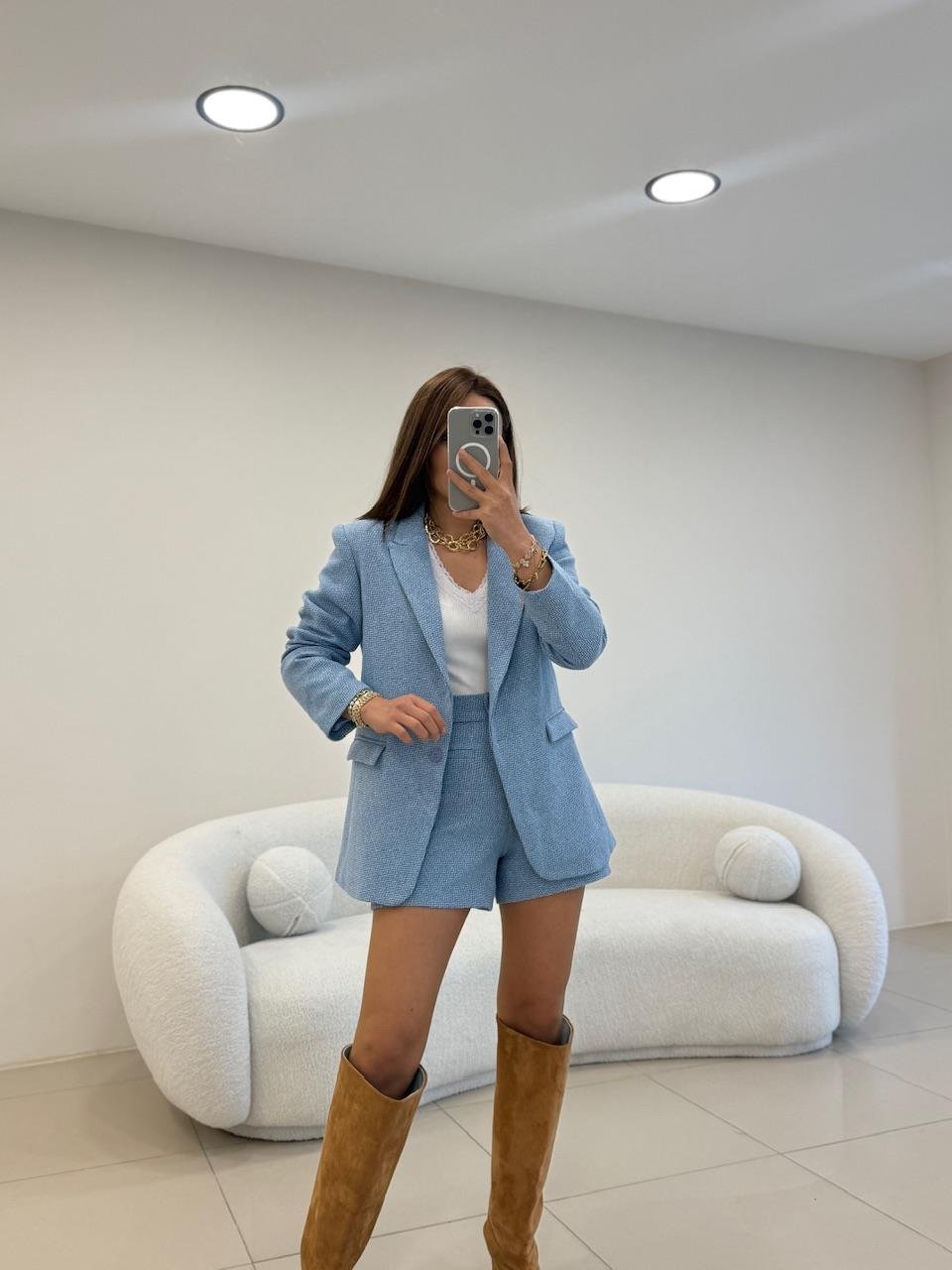 TÜVİT ŞORTLU TAKIM