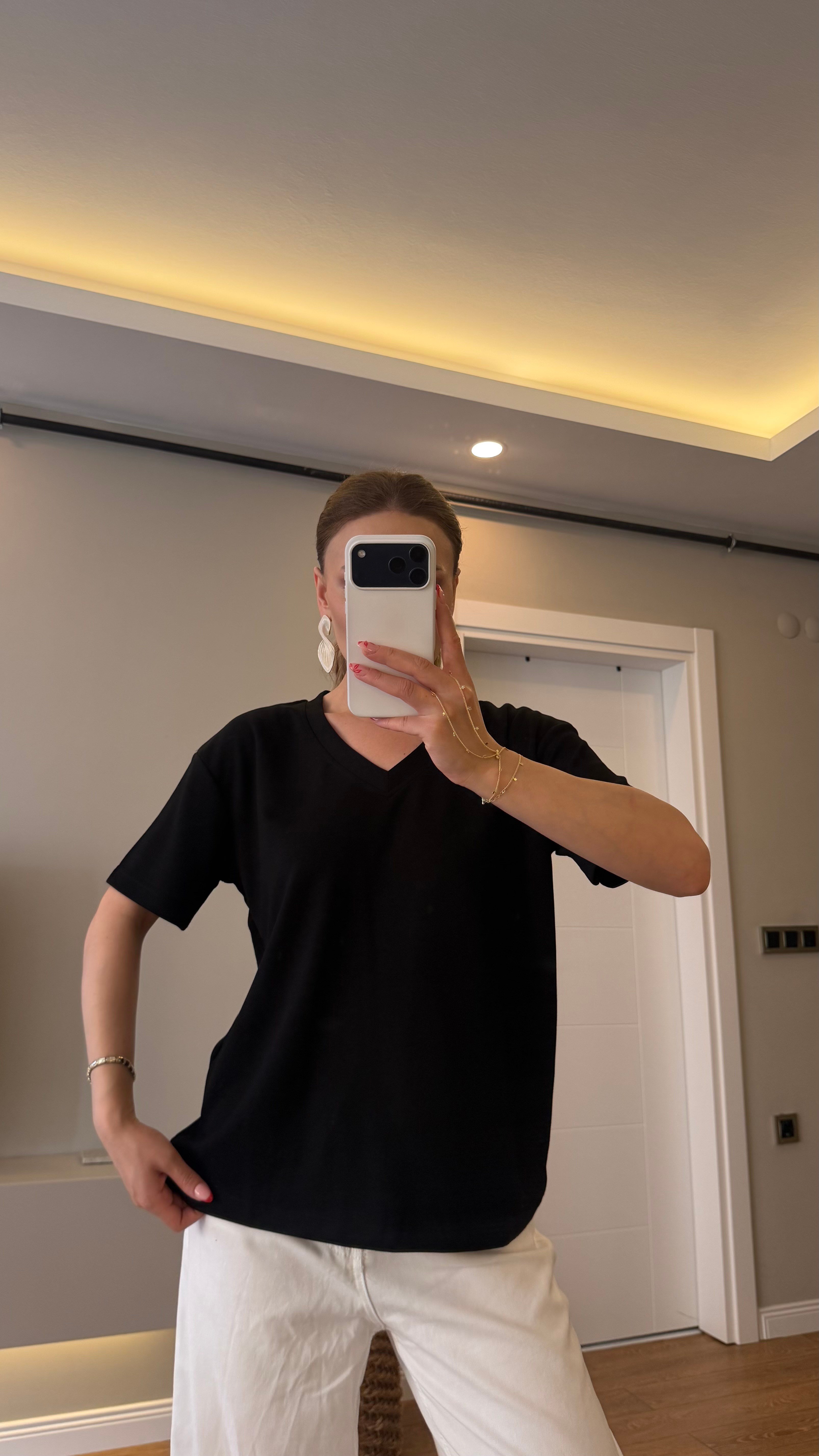 V  YAKA BASİC TSHIRT SİYAH