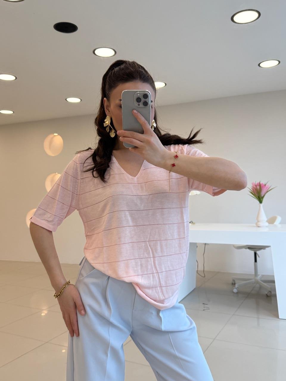 V YAKA PAMUK MERSERİZE BLUZ PEMBE