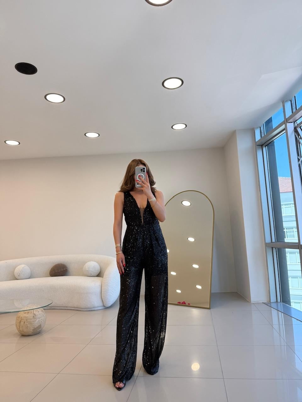 V YAKA SİYAH PAYETLİ TULUM