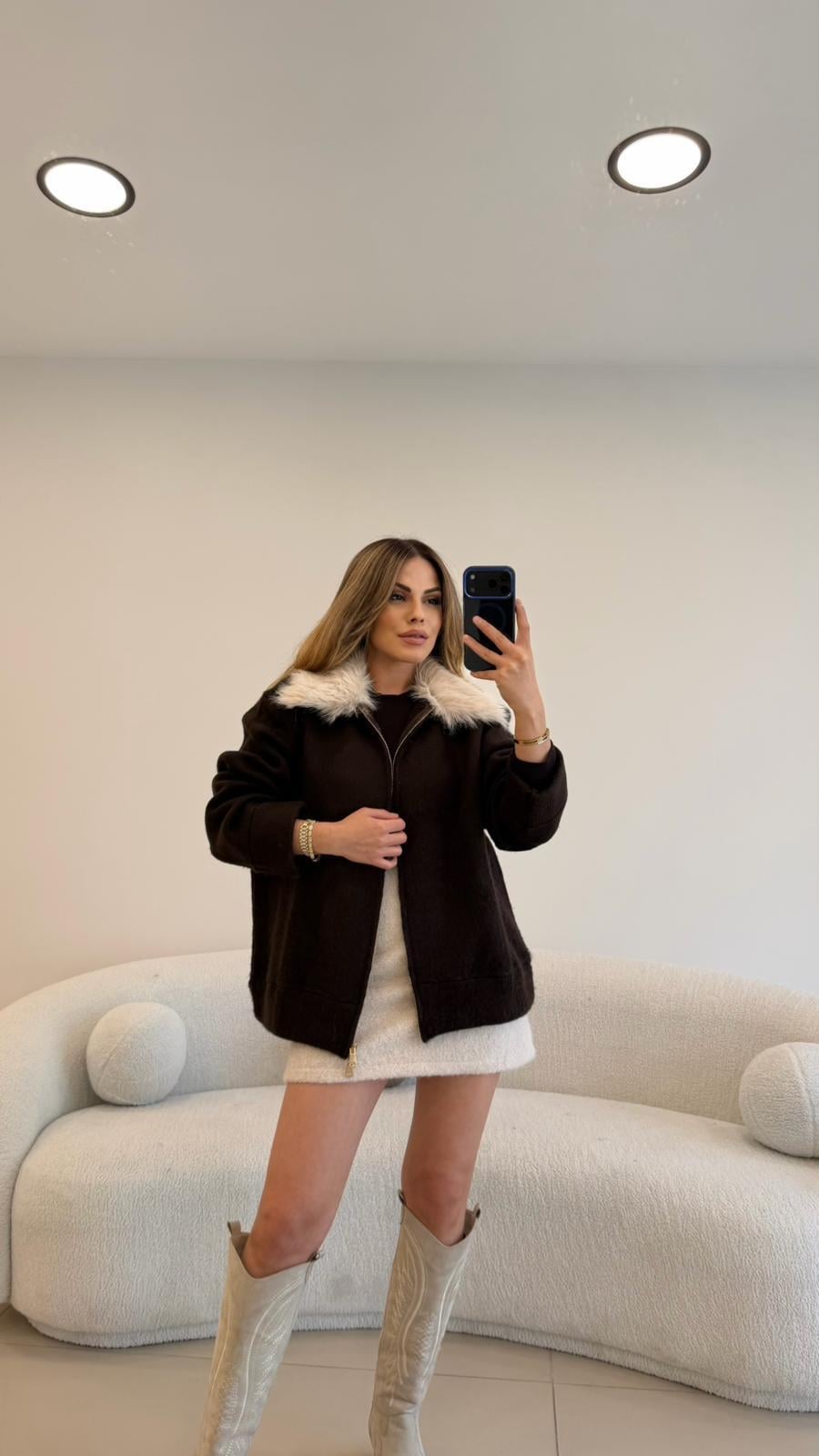 YAKA ÇIKARILABİLİR KÜRK DETAYLI HIRKA KAHVE