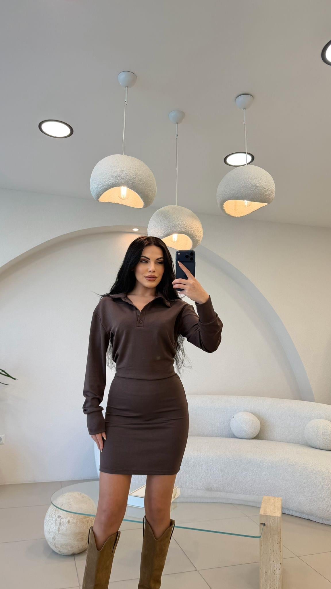 YAKA DÜĞMELİ LİKRALI ELBİSE KAHVE