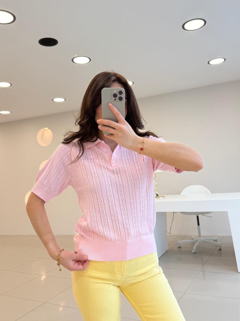 YAKASI DÜĞMELİMERSERİZE PEMBE