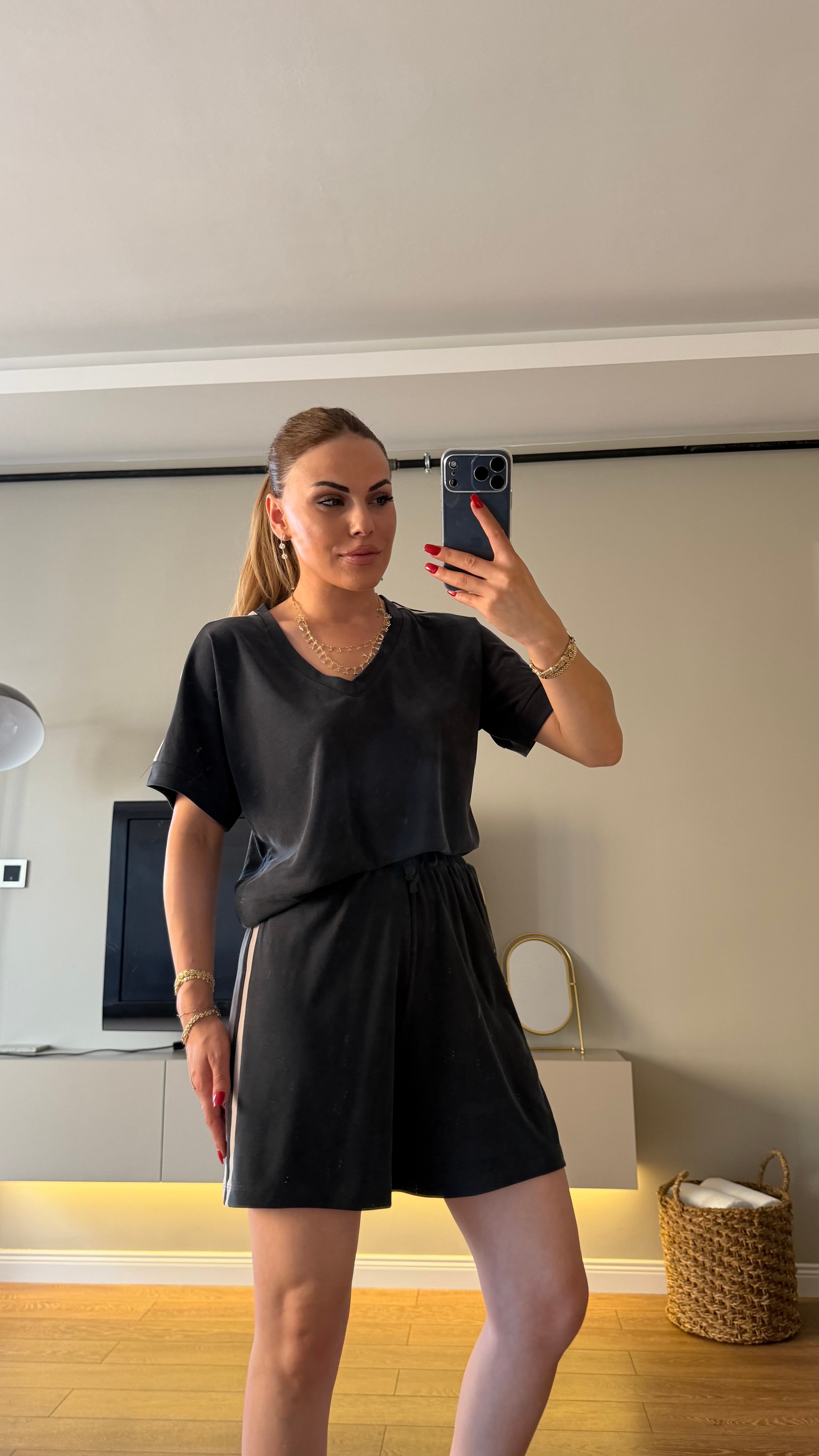 Yanları Şerit Detaylı Şortlu Takım Antrasit