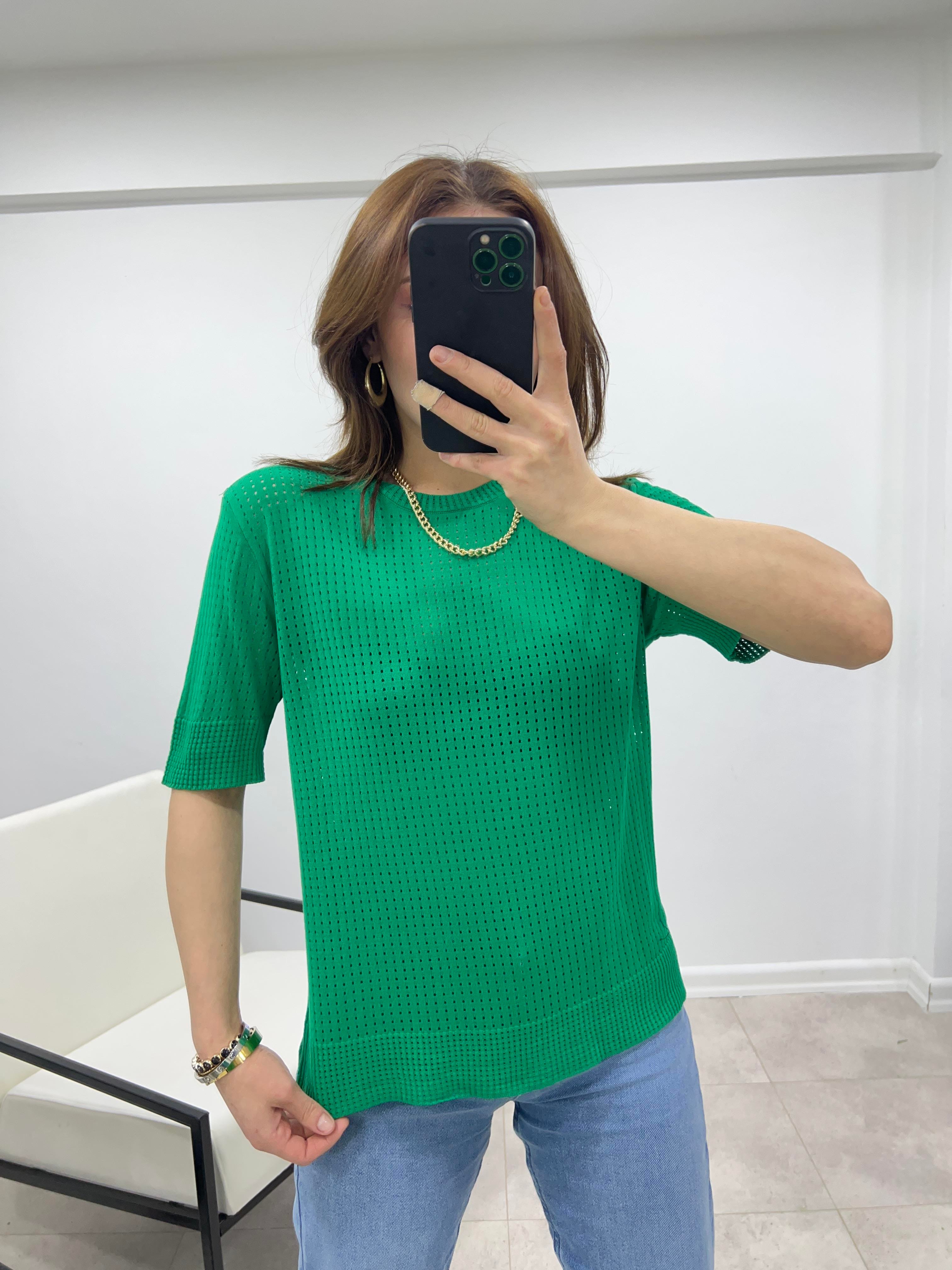 YEŞİL DELİKLİ MERSERİZE BLUZ