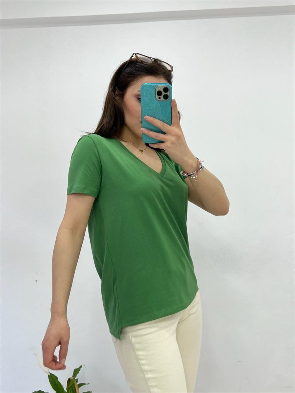 YEŞİL DİLVİN V YAKA BASİC TSHİRT