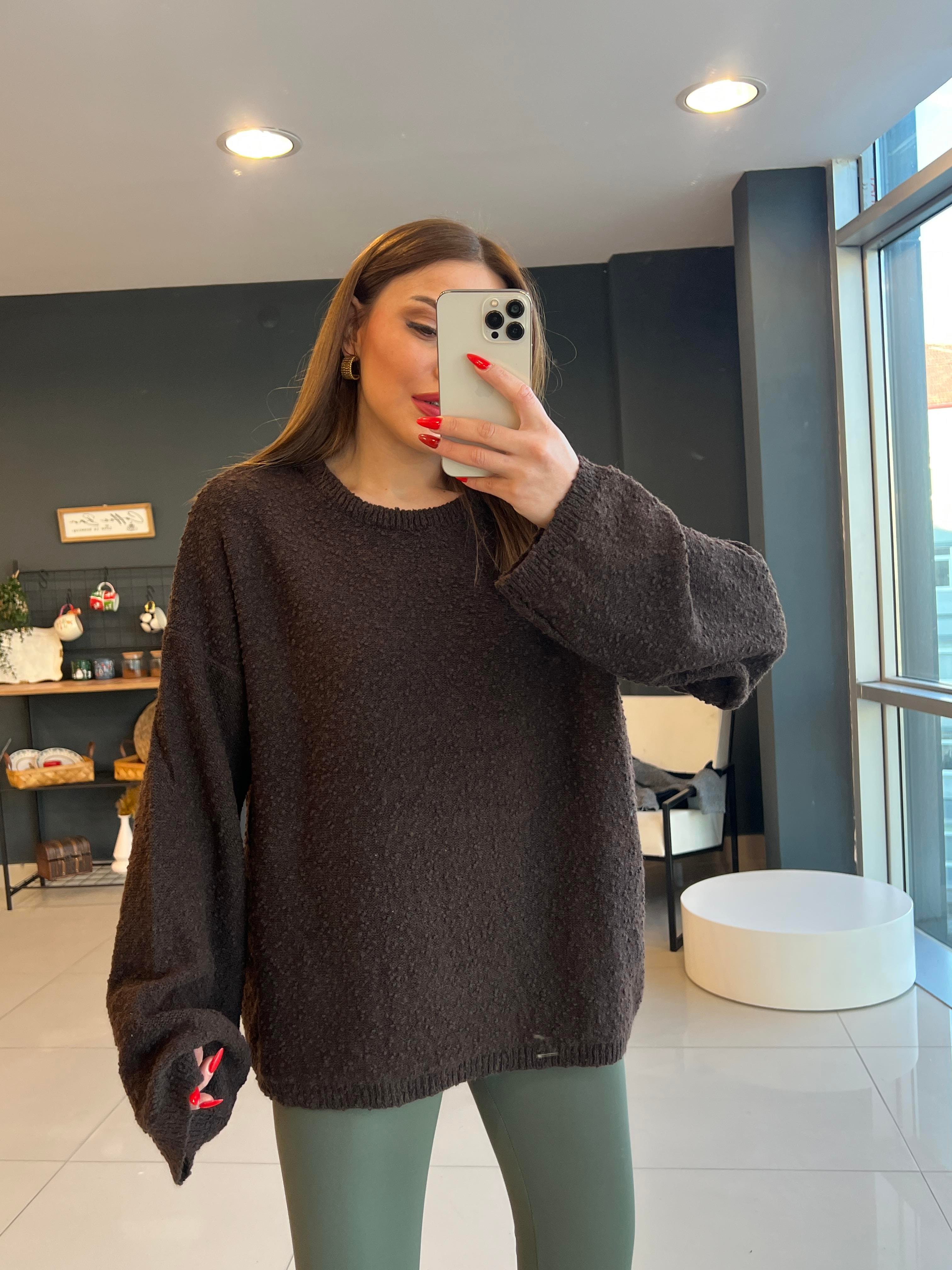 YUMUŞAK DOKULU BASİC KAZAK KAHVE