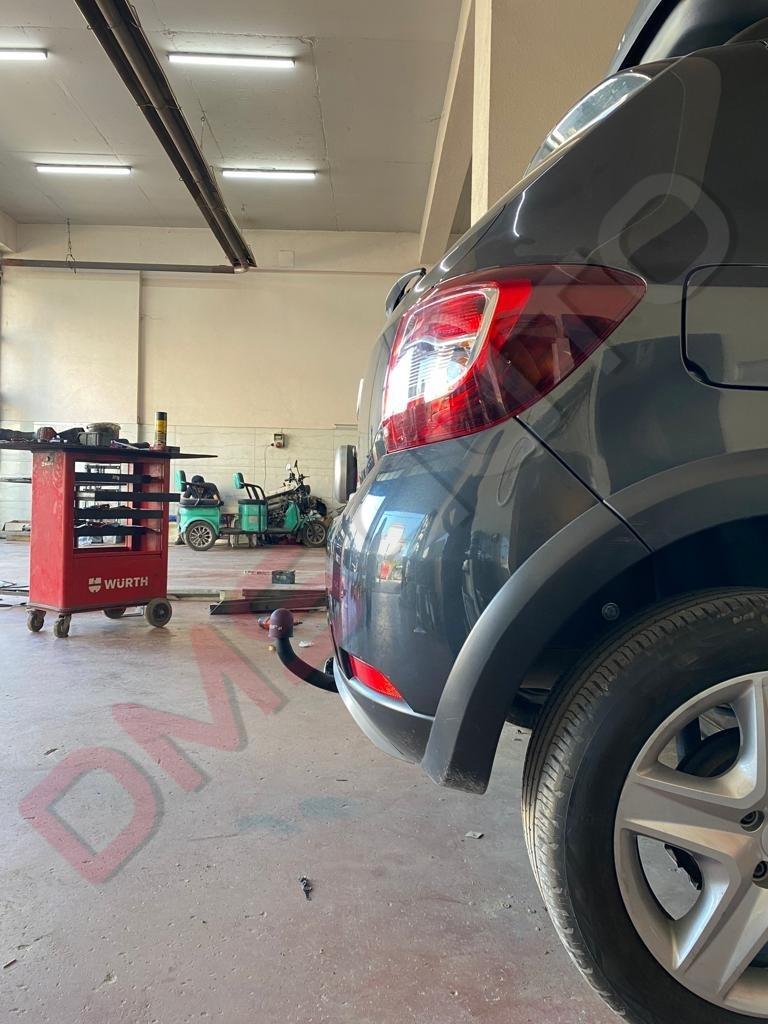 Dacia Sandero 2013-2020 Çeki Demiri 