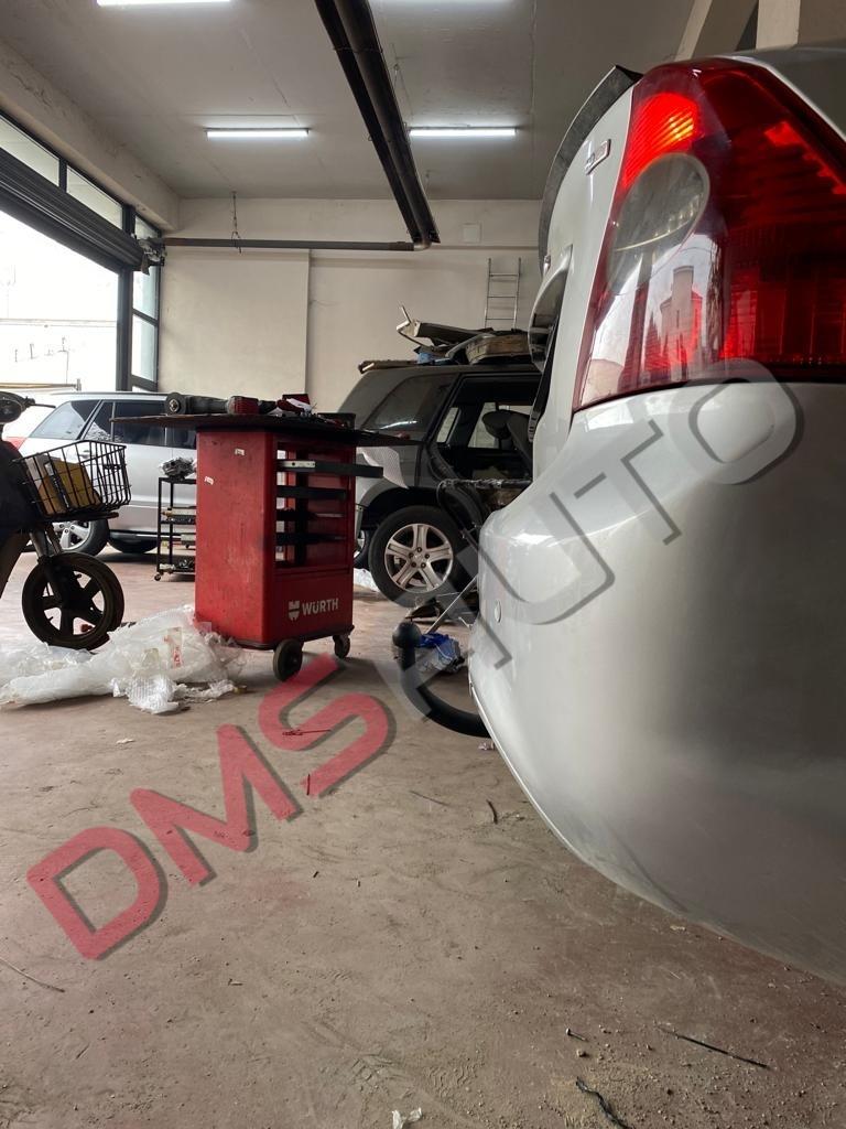 Ford Focus 2005-2018  Çeki Demiri Sedan