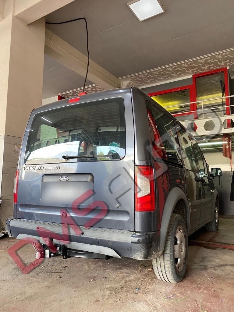 Ford Transit Connect 2003-2013   Çeki Demiri