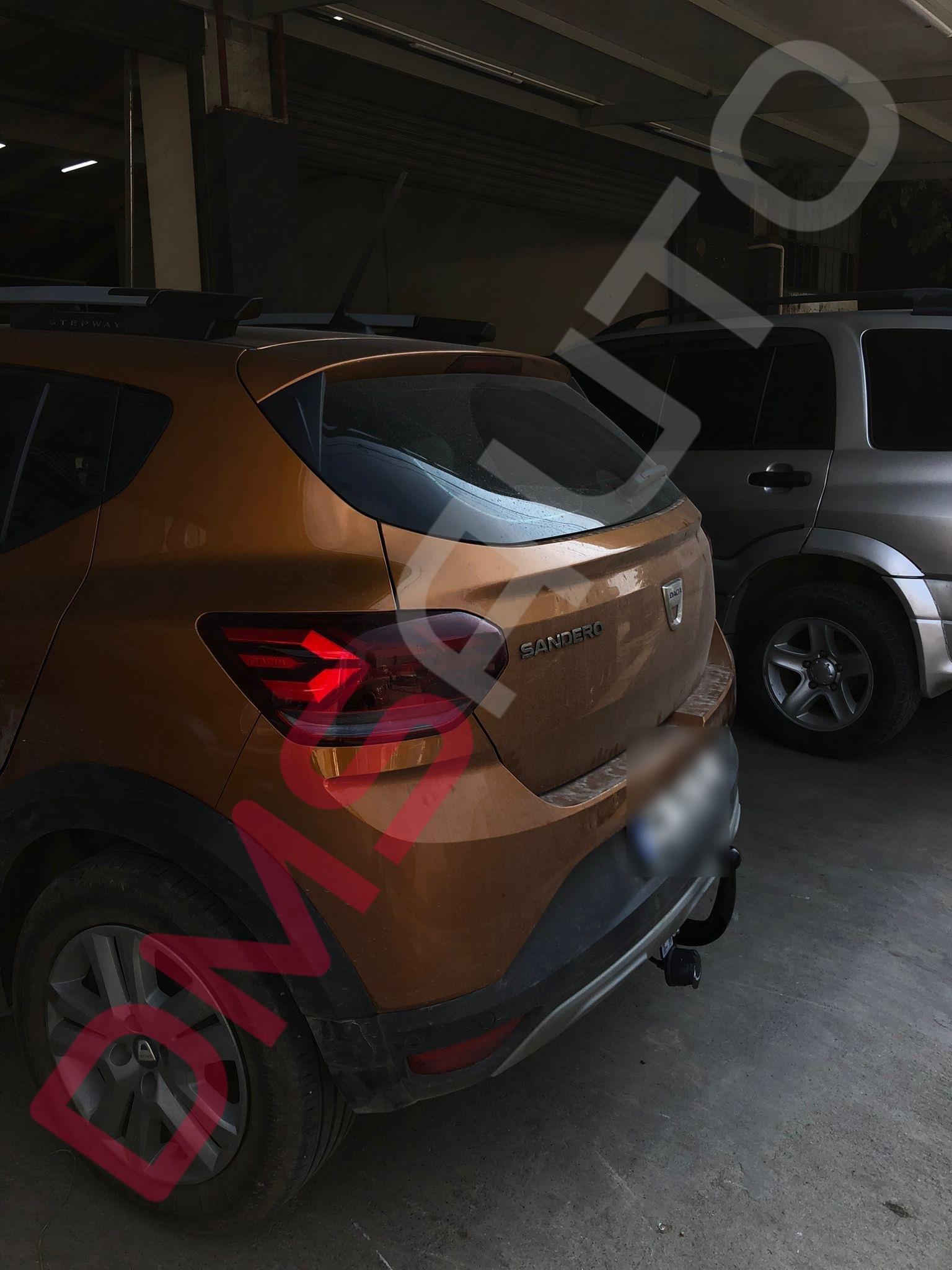 HOOK-Dacia Sandero 2020 Sonrası  Çeki Demiri 