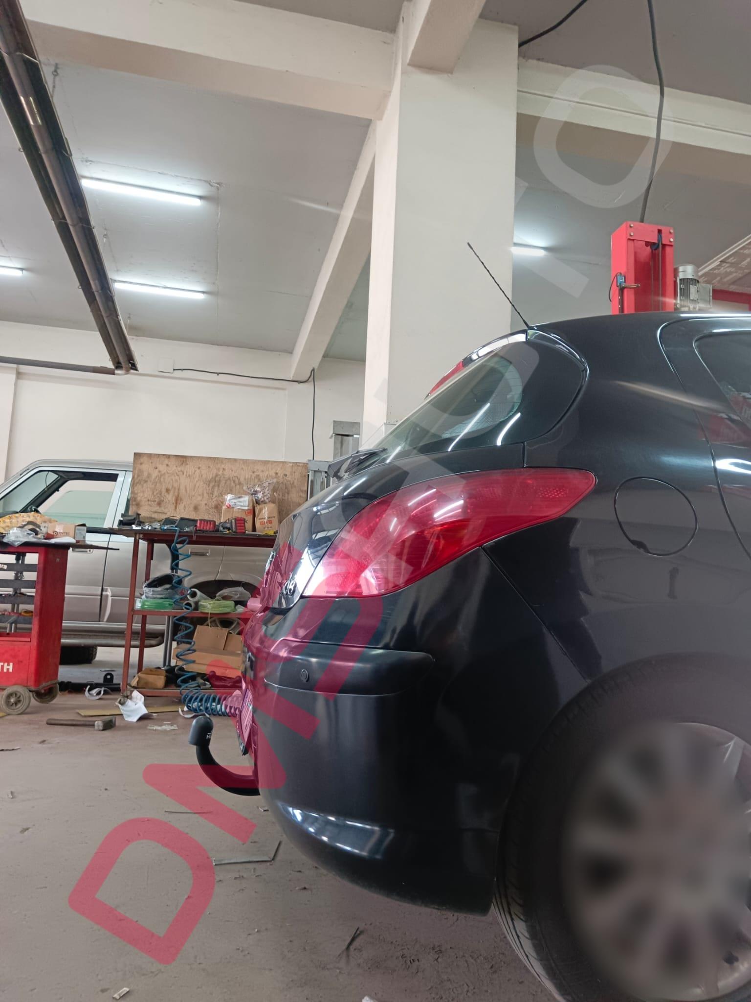 HOOK-Peugeot 308  2007-2011 Hatchback Çeki Demiri