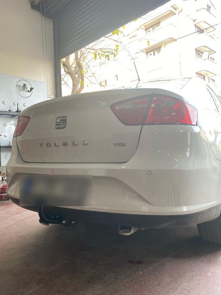 HOOK-SEAT Toledo 2012 Sonrası Çeki Demiri  Sedan