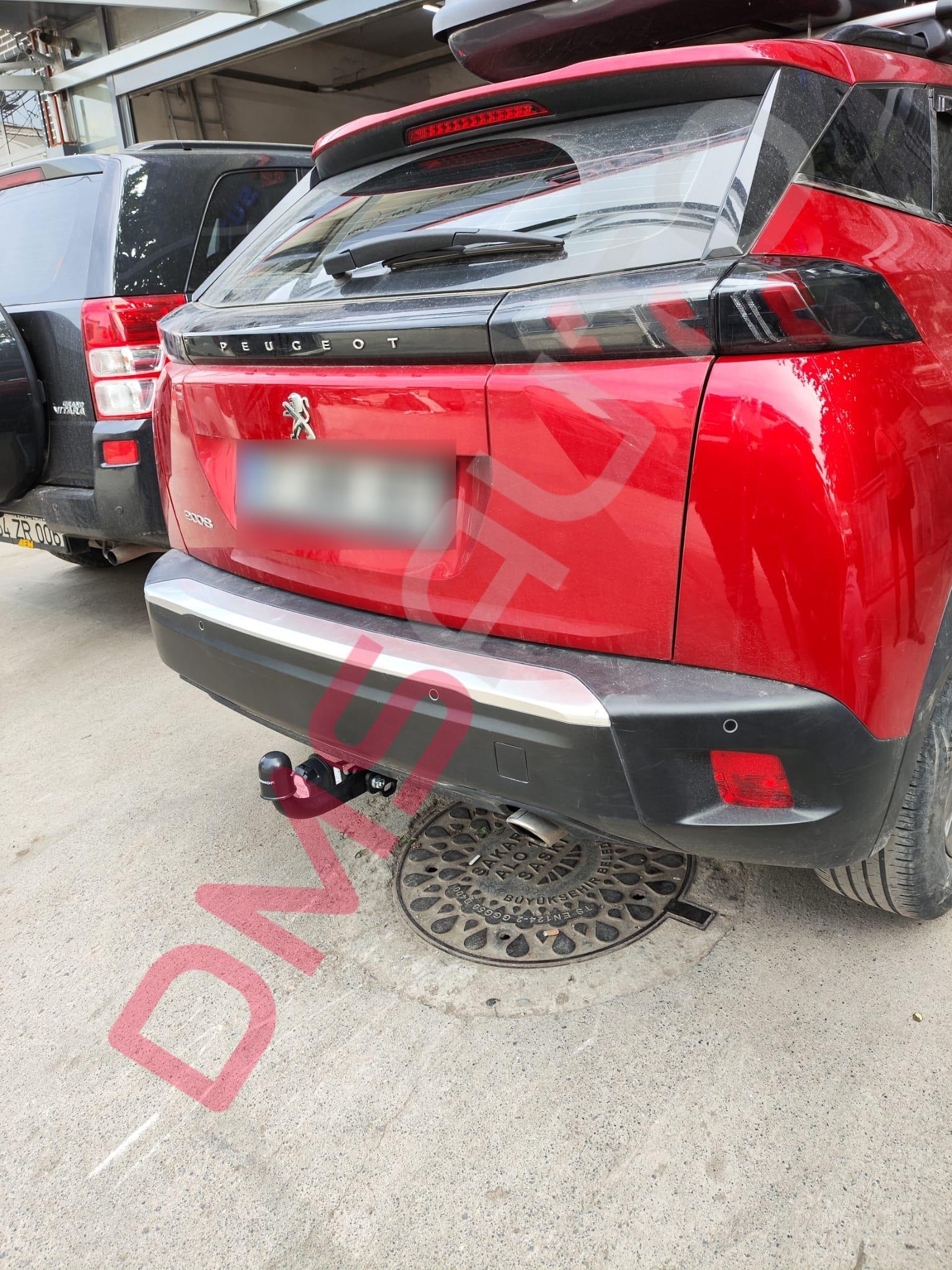 Peugeot 2008  2019 Sonrası   Çeki Demiri