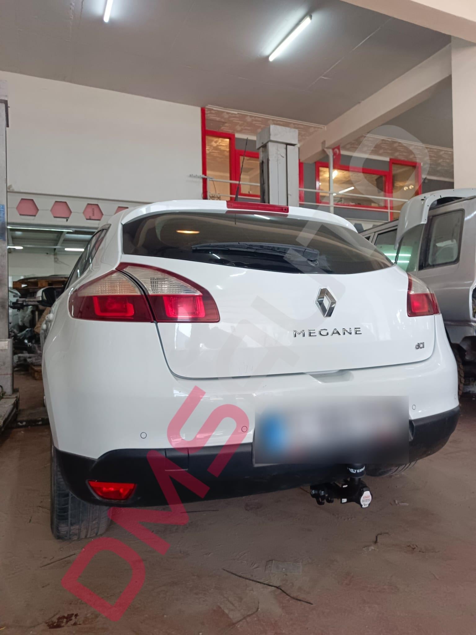 RENAULT Megane 2008-2015  Çeki Demiri Hatchback