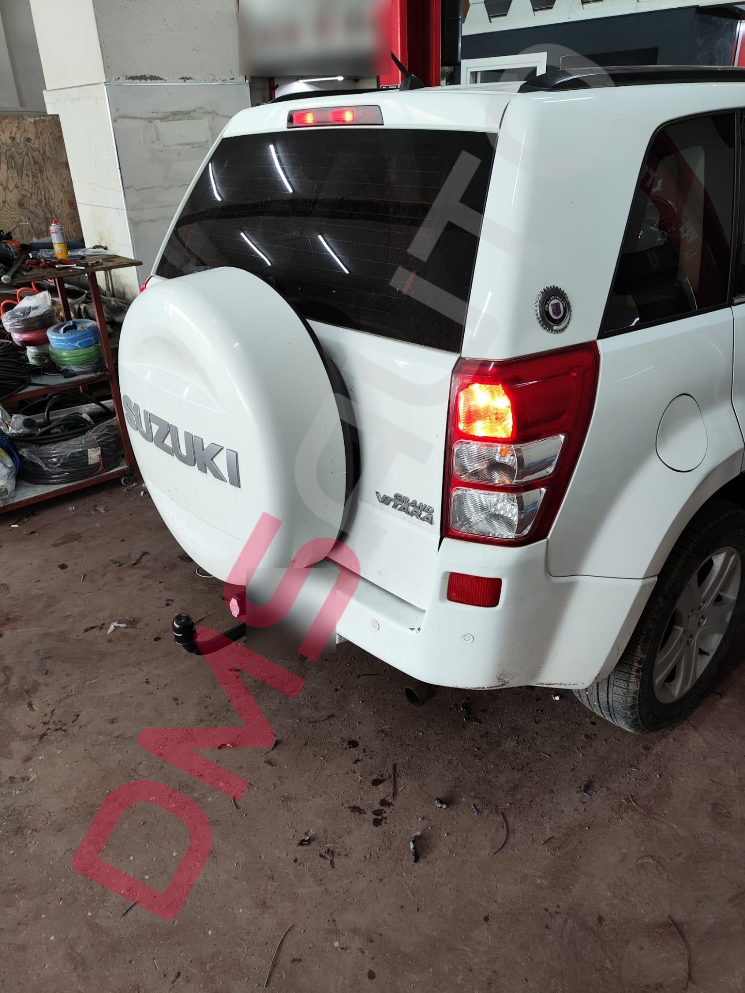 Suzuki Grand Vitara 2005-2015  Çeki Demiri