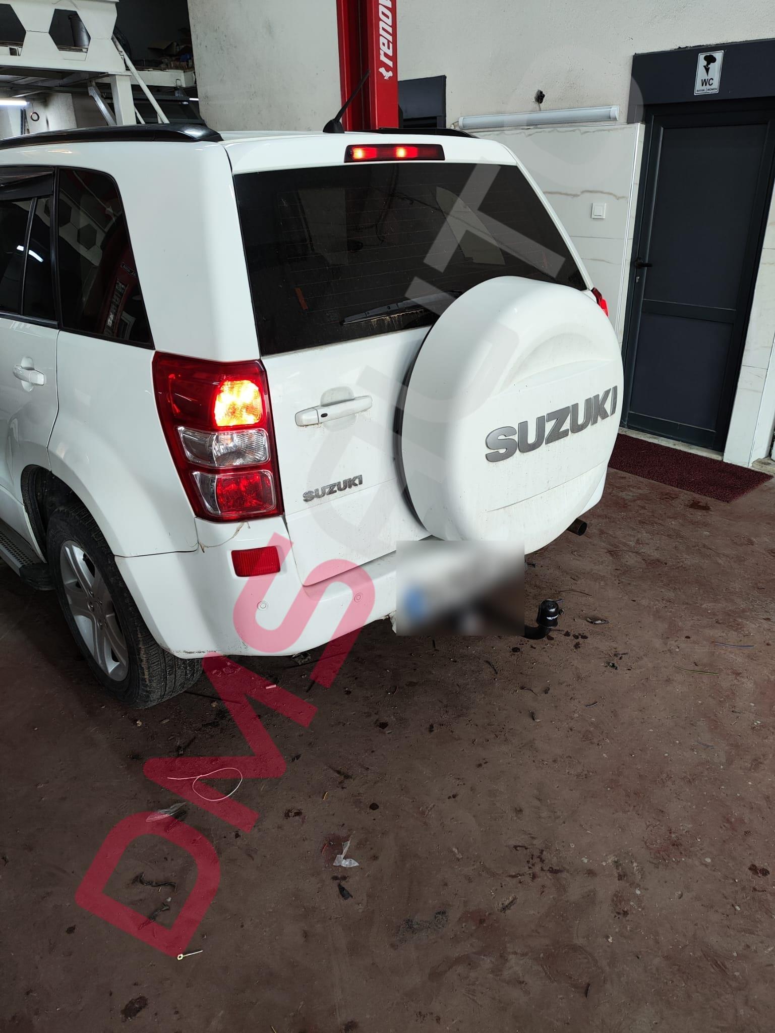 Suzuki Grand Vitara 2005-2015  Çeki Demiri