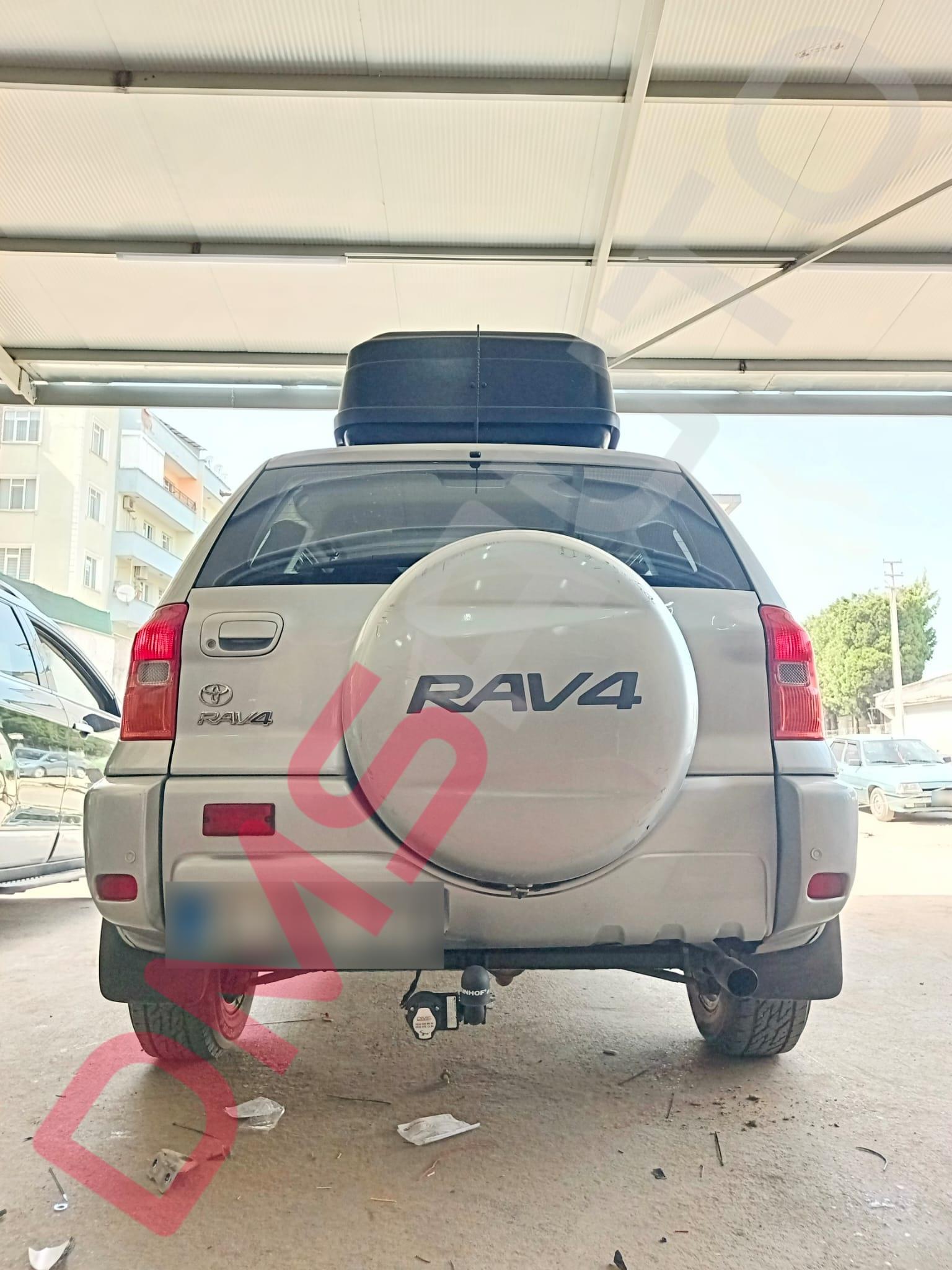 Toyota RAV - 4 II 2000-2006 Çeki Demiri Hatchback  Kuğu Boynu