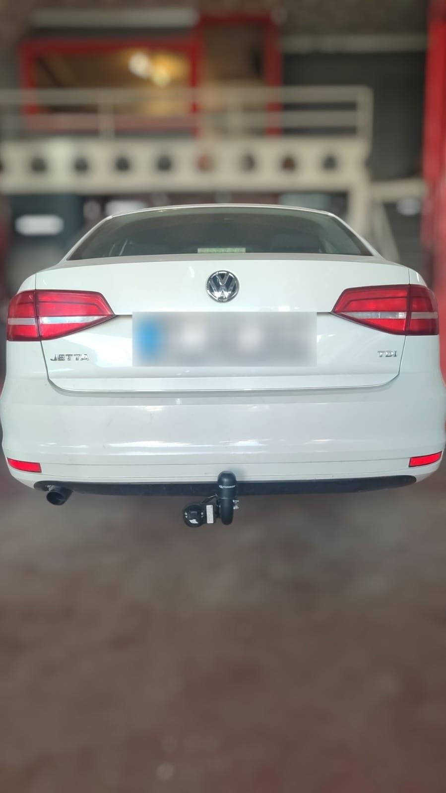 Volkswagen Jetta 2011 Sonrası  Çeki Demiri Sedan 