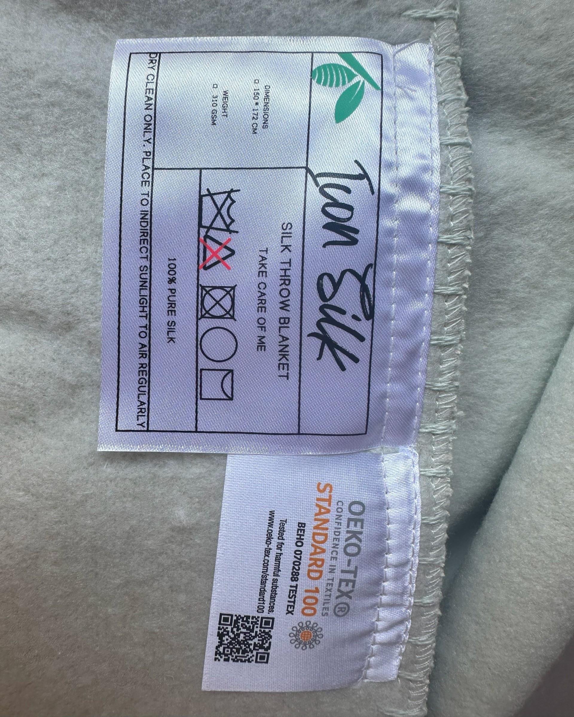 Açık Gri Saf İpek Şal Battaniye 