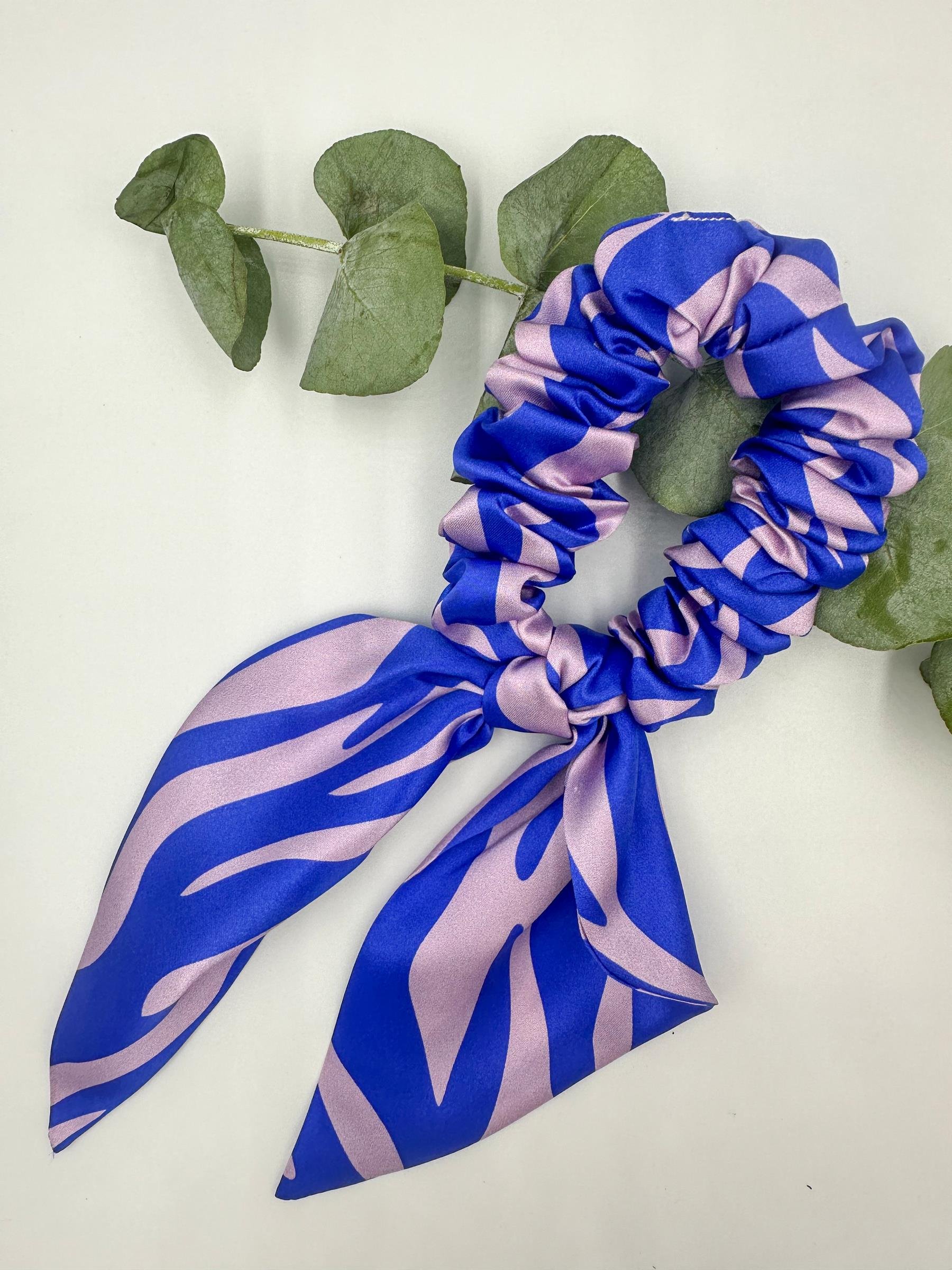 Blue Ripple - Saf İpek Fiyonk Toka