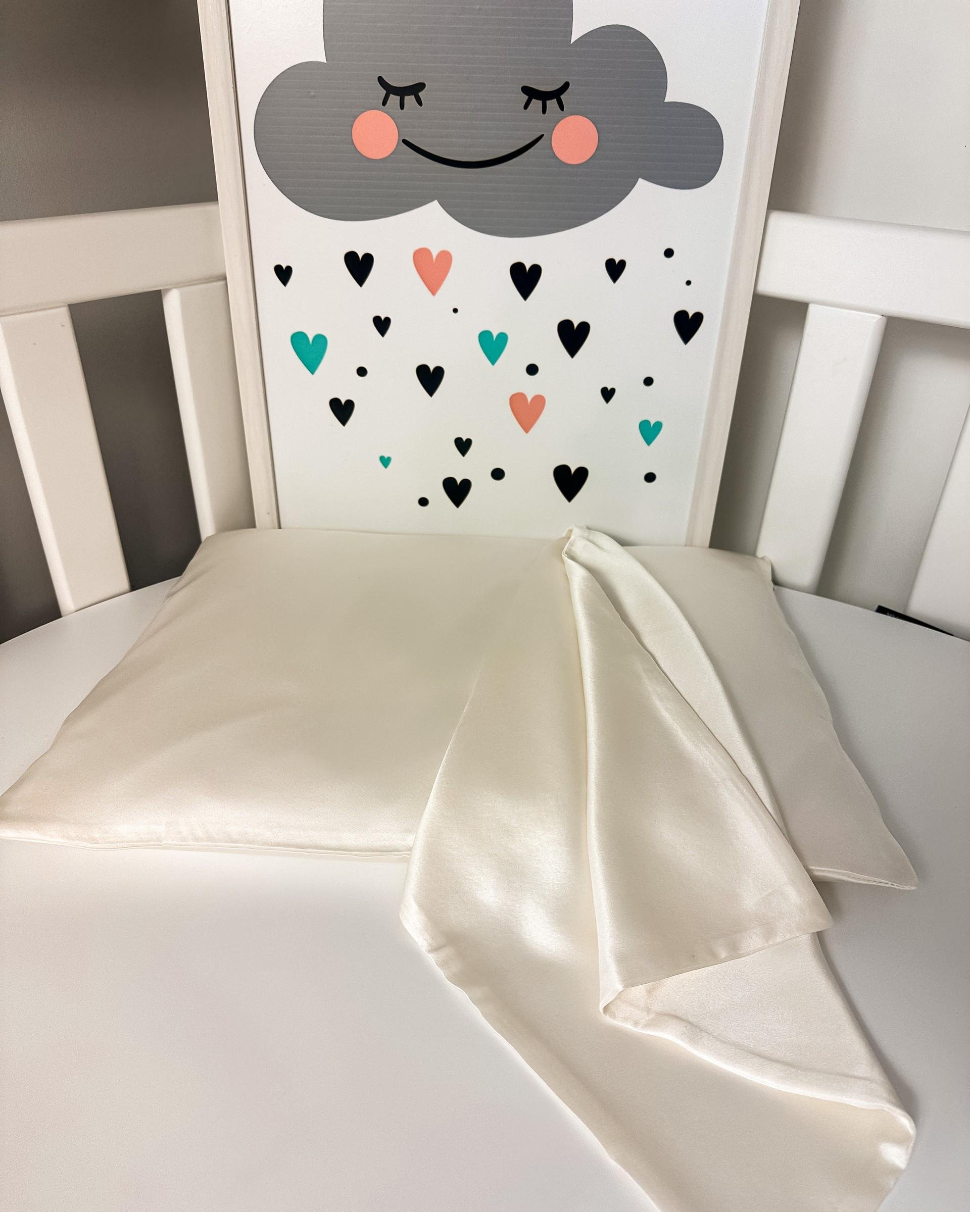 Ekru 22 Momme Saf İpek Bebek Yastık Kılıfı 