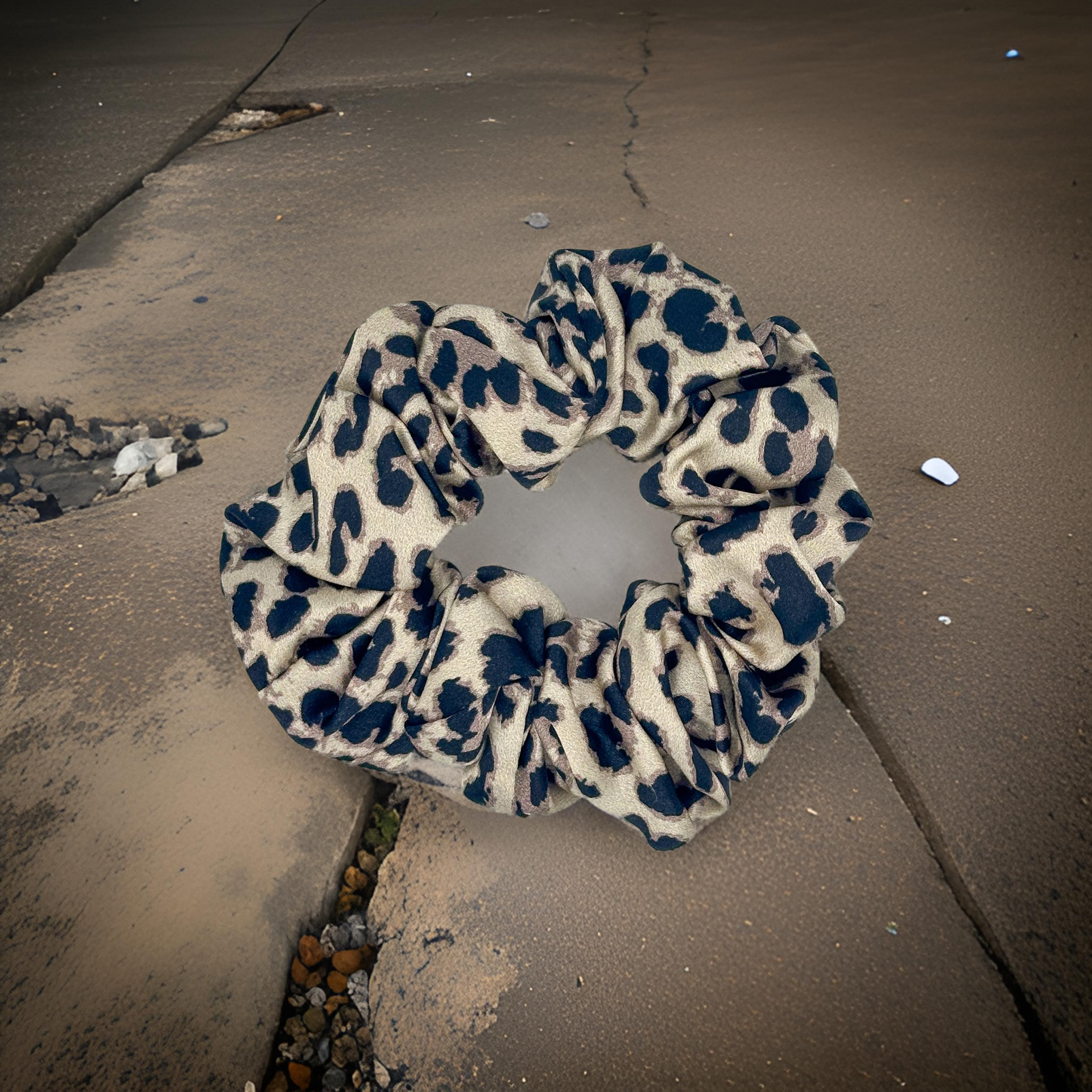 Leopar Saf İpek Saç Tokası Orta Boy