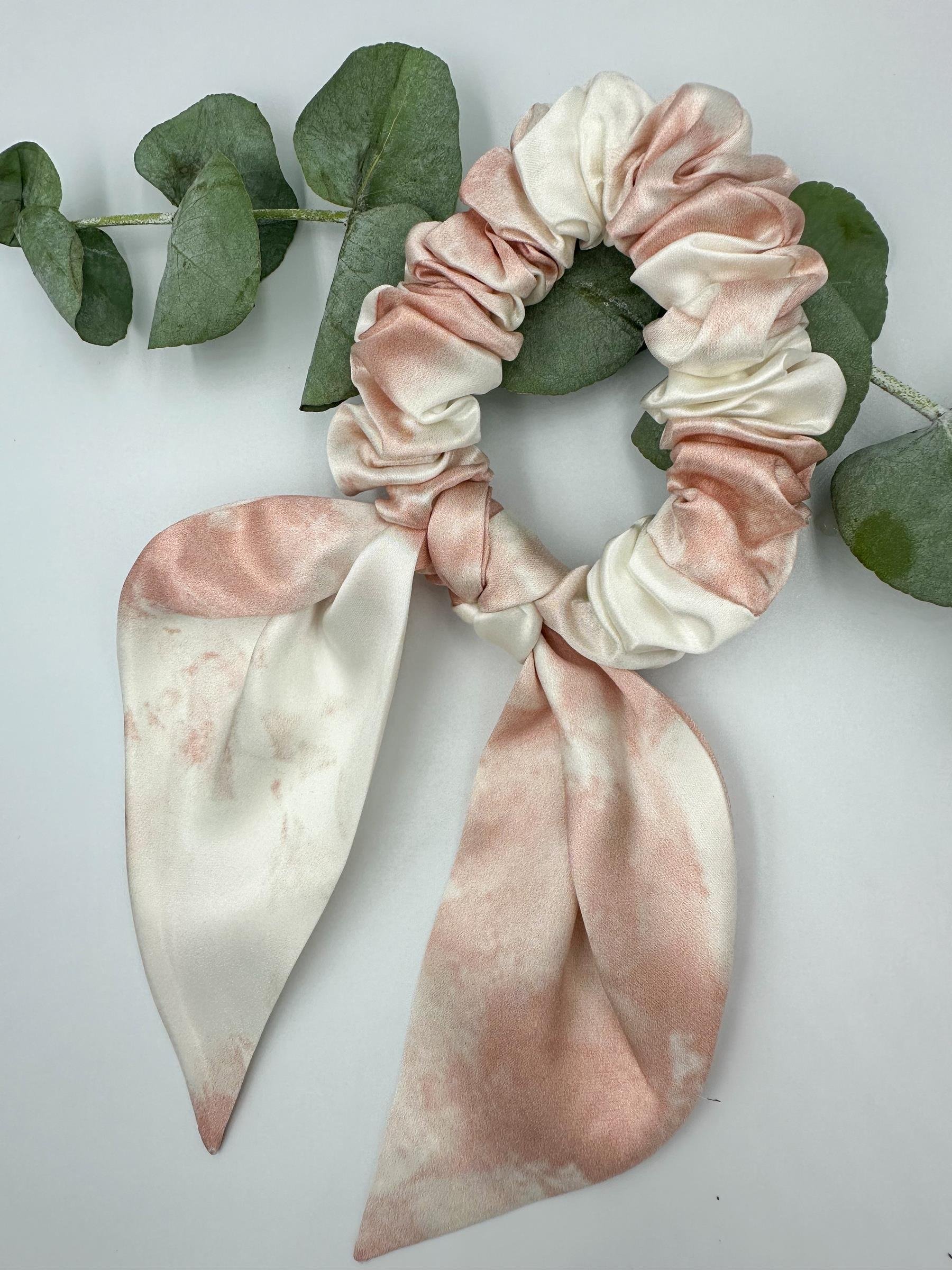Marble Pink - Saf İpek Fiyonk Toka