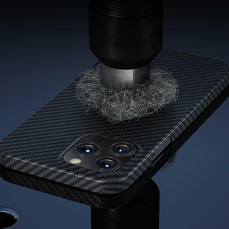Apple iPhone 13 Pro Kılıf M-safe Özellikli Karbon Fiber Benks Essential Kevlar Kapak