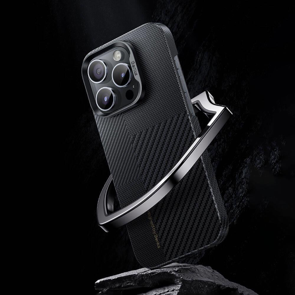 Apple iPhone 14 Pro Kılıf M-safe Şarj Özellikli Karbon Fiber Benks Montage ArmorAir Kevlar Kapak