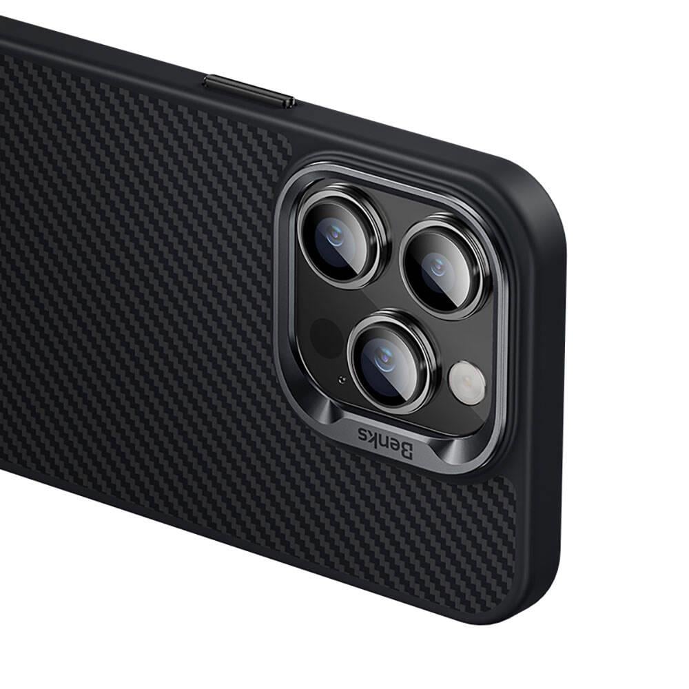 Apple iPhone 14 Pro Max Kılıf Karbon Fiber M-safe Şarj Özellikli Benks Hybrid ArmorPro 600D Kevlar Kapak