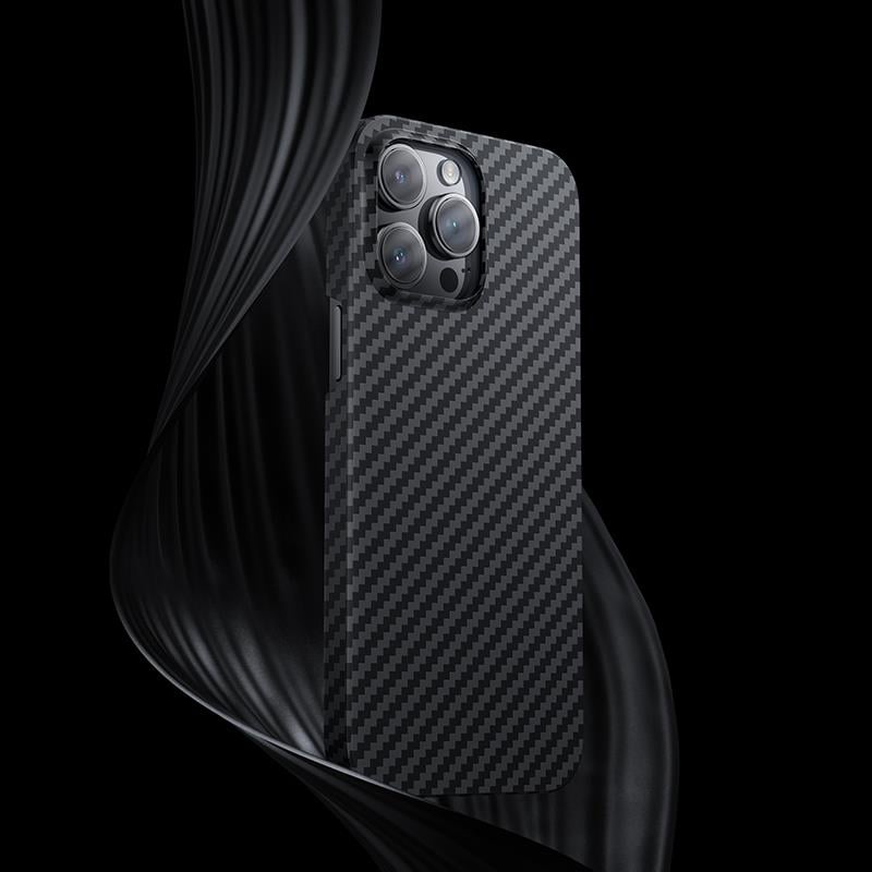 Apple iPhone 14 Pro Max Kılıf M-safe Özellikli Karbon Fiber Benks Essential Kevlar Kapak