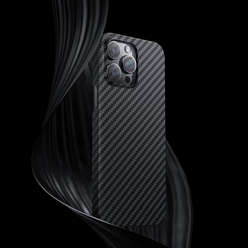 Apple iPhone 14 Pro Max Kılıf M-safe Özellikli Karbon Fiber Benks Essential Kevlar Kapak