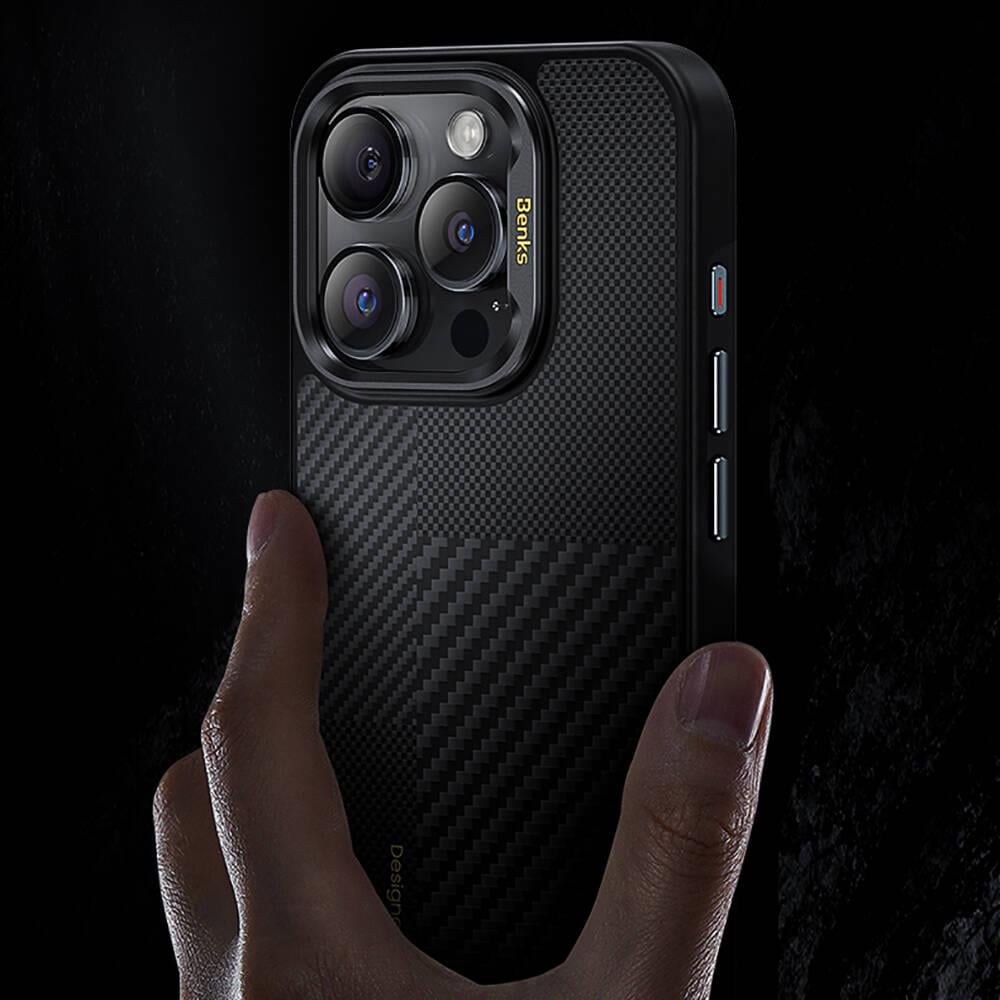 Apple iPhone 14 Pro Max Kılıf M-safe Şarj Özellikli Karbon Fiber Benks Montage Hybrid ArmorPro Kevlar Kapak