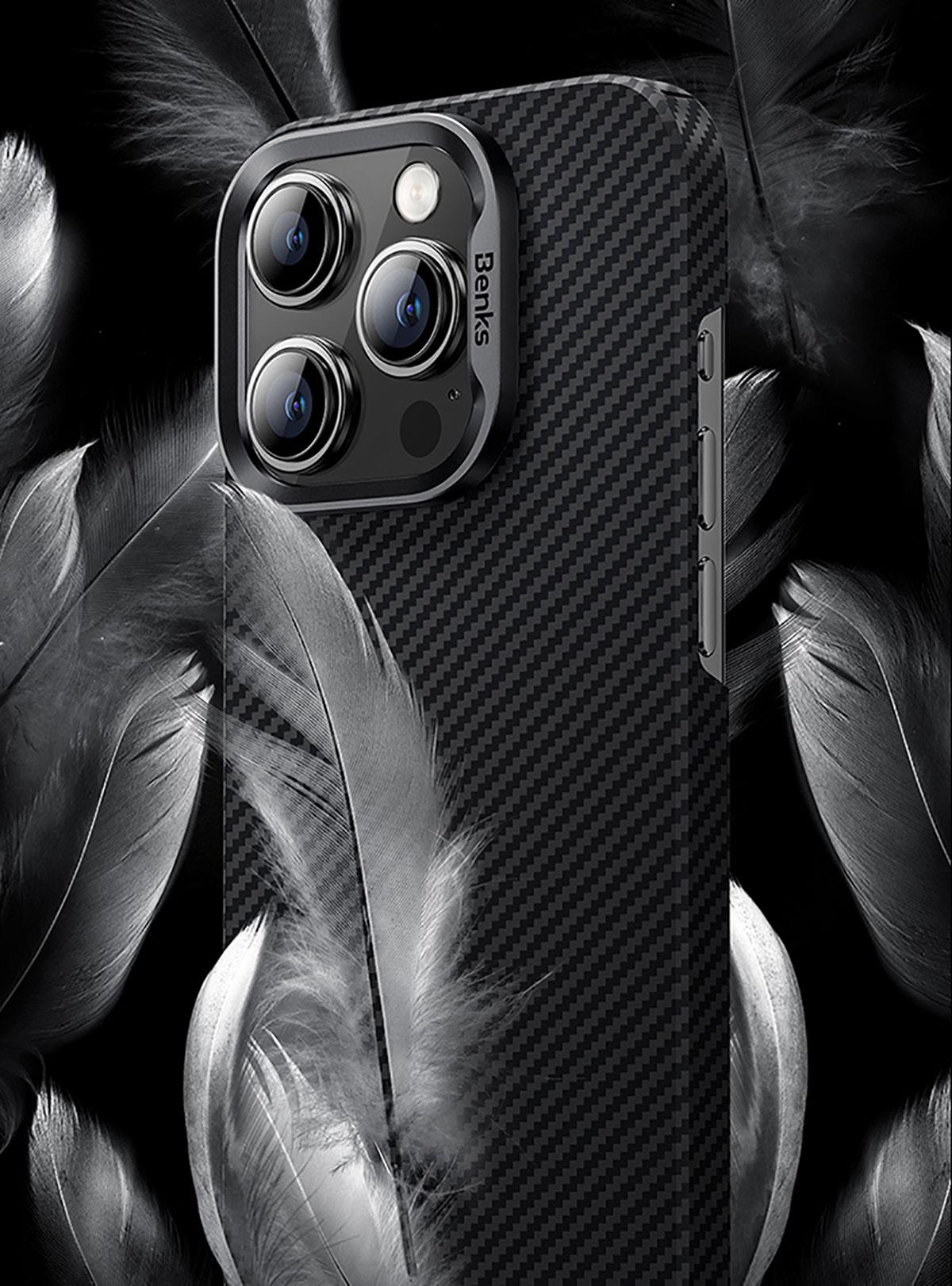 Apple iPhone 15 Kılıf M-safe Özellikli Karbon Fiber Benks Essential ArmorAir 600D Kevlar Kapak