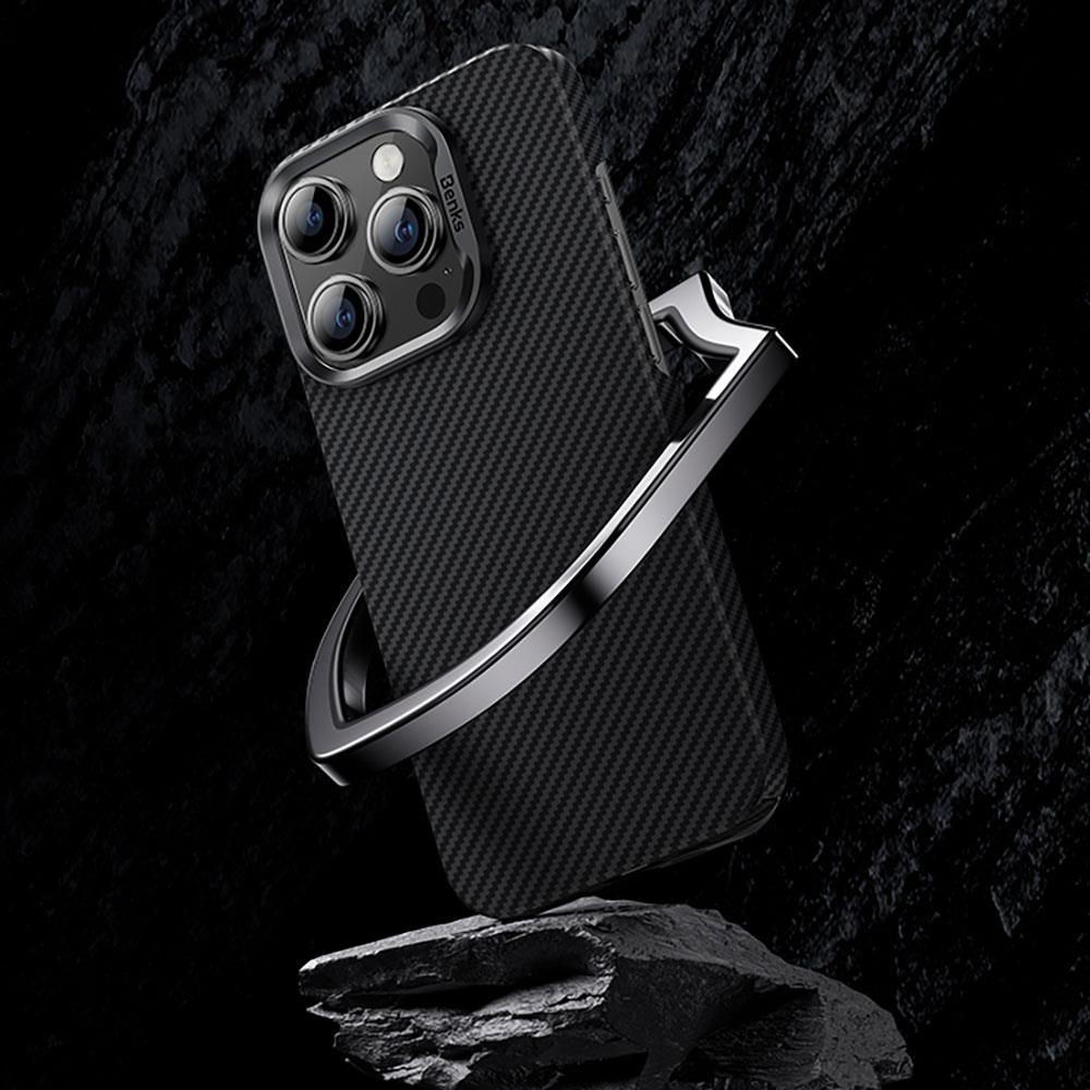 Apple iPhone 15 Kılıf M-safe Özellikli Karbon Fiber Benks Essential ArmorAir 600D Kevlar Kapak